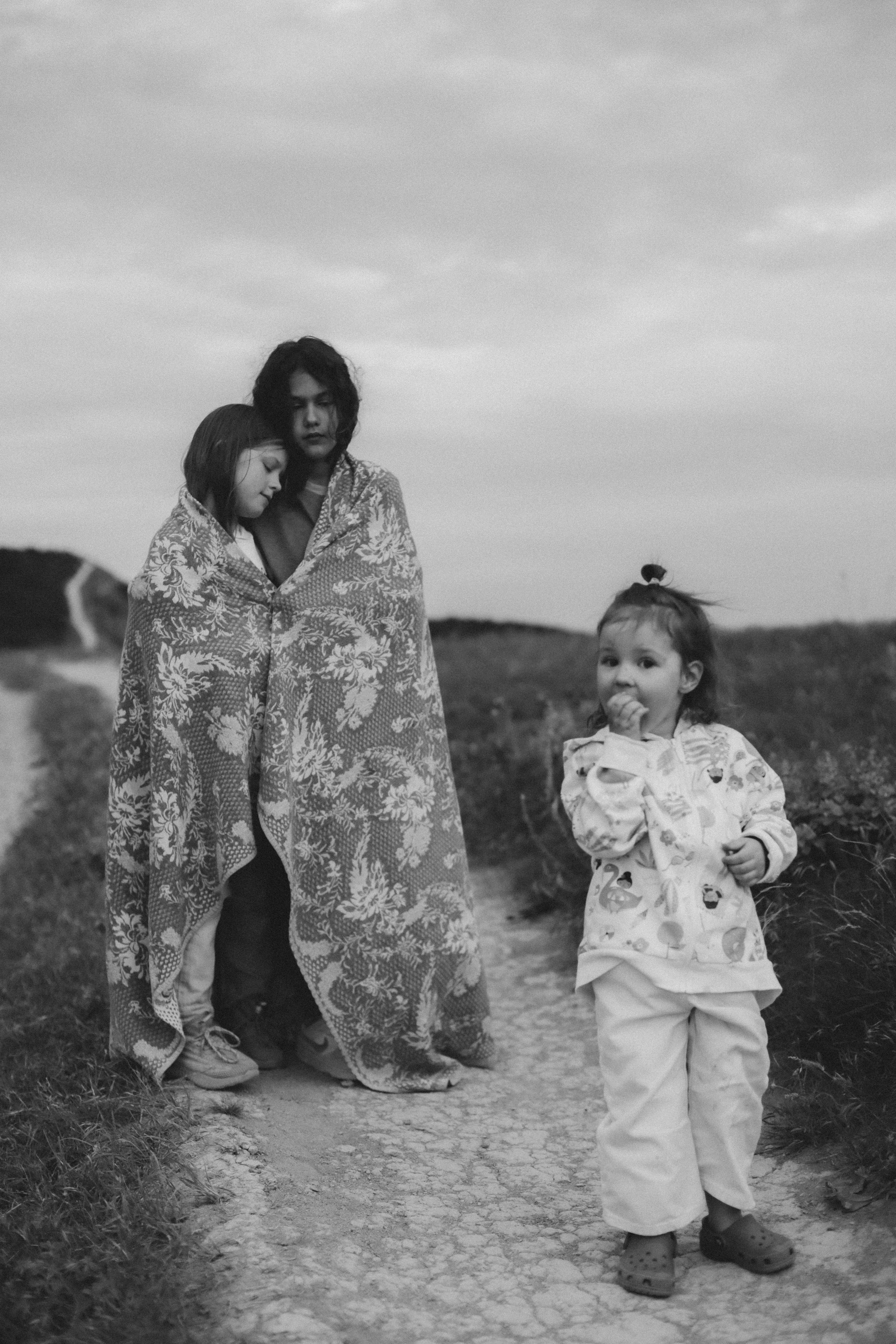 Лена, Ира, Лейла, Ника, Адам и Ария. Семейный фотограф Анапа