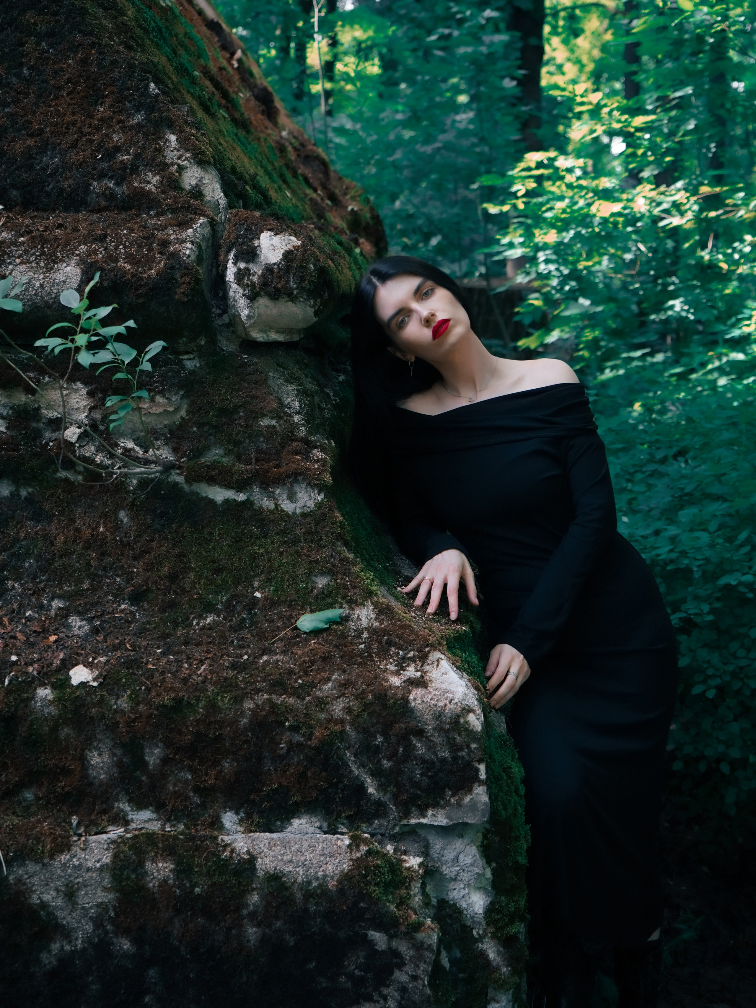 Творческая фотосессия на кладбище в Санкт-Петербурге для Лены. Светлана Гопанюк. Портретный фотограф. Санкт-Петербург. СПб