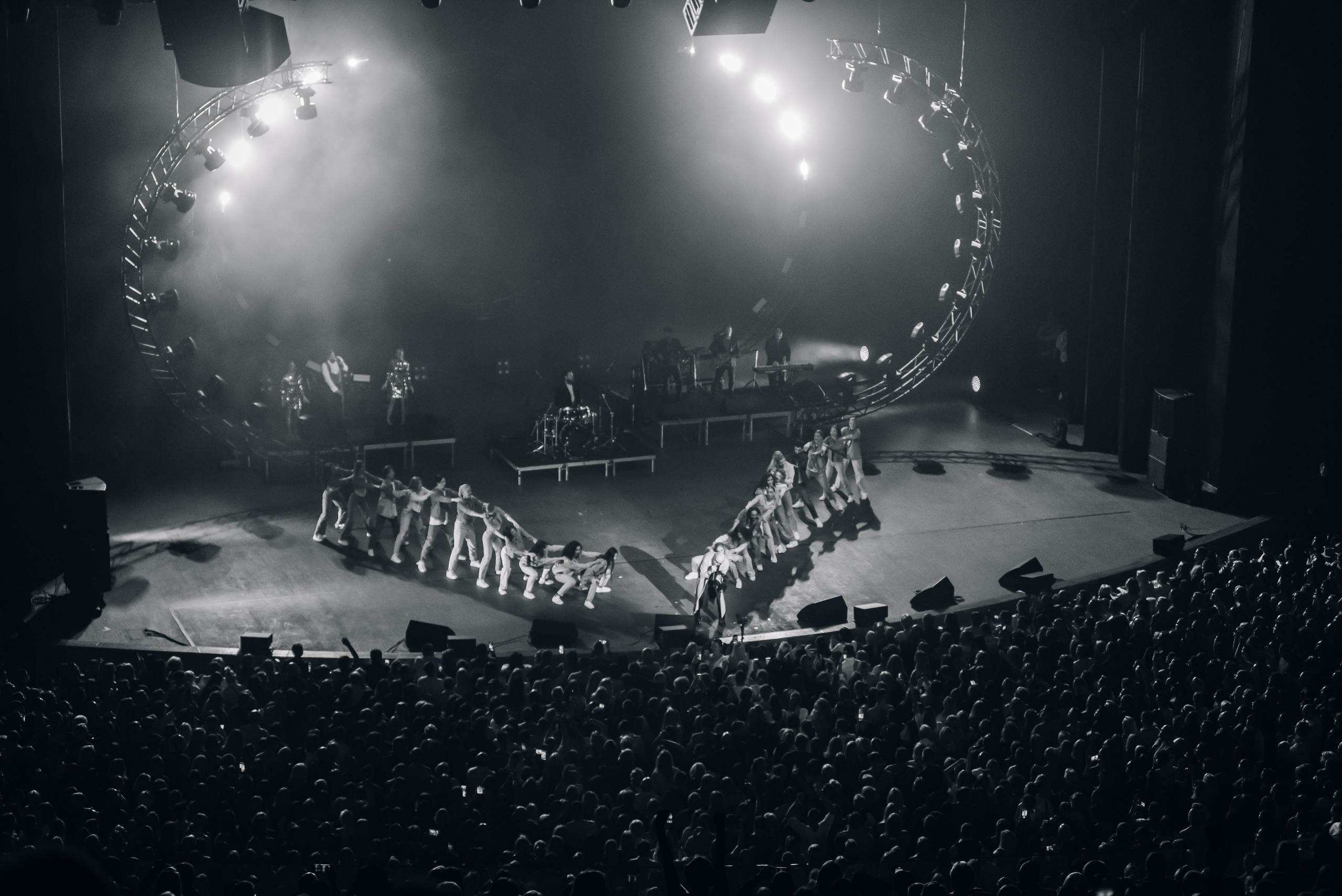 Дискотека 80-90-2000х — «Имена на все времена», Крокус Сити Холл. Бренд-фотограф для экспертов и блогеров в Москве Влада Горбовская