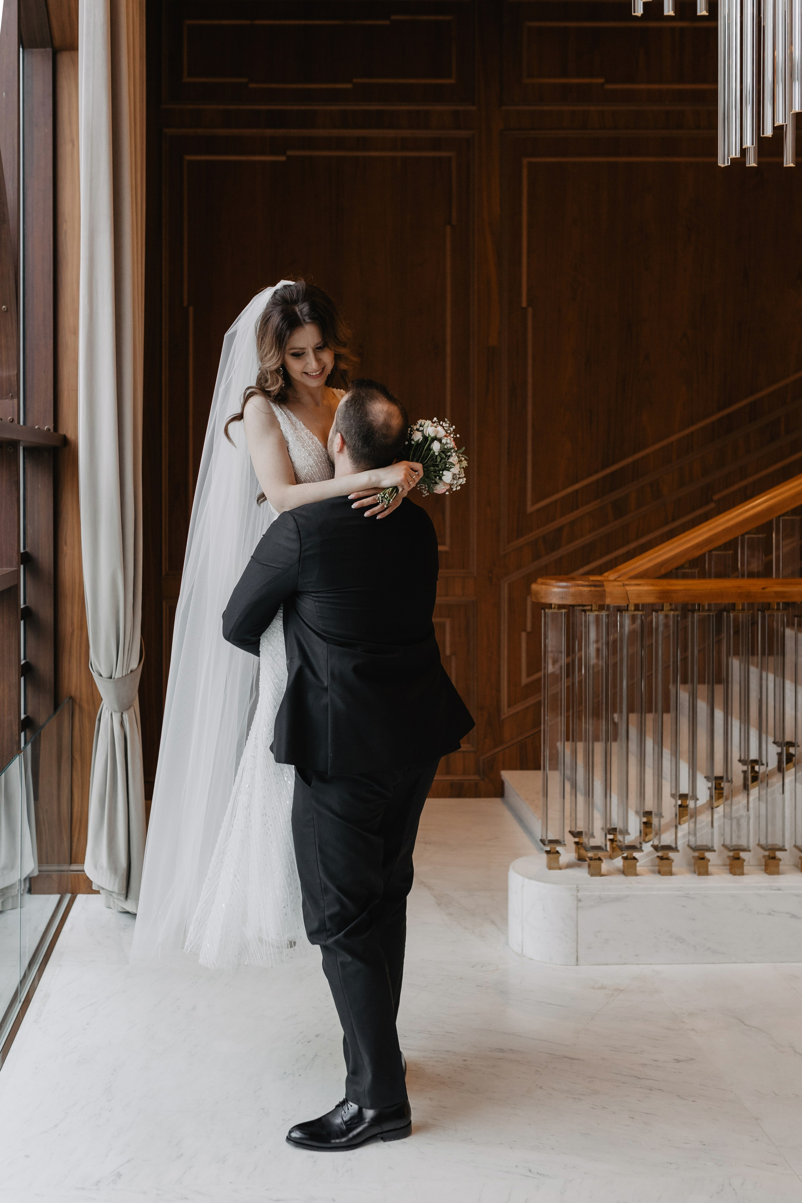 Свадебная фотосессия в отеле Марриотт Империал Плаза