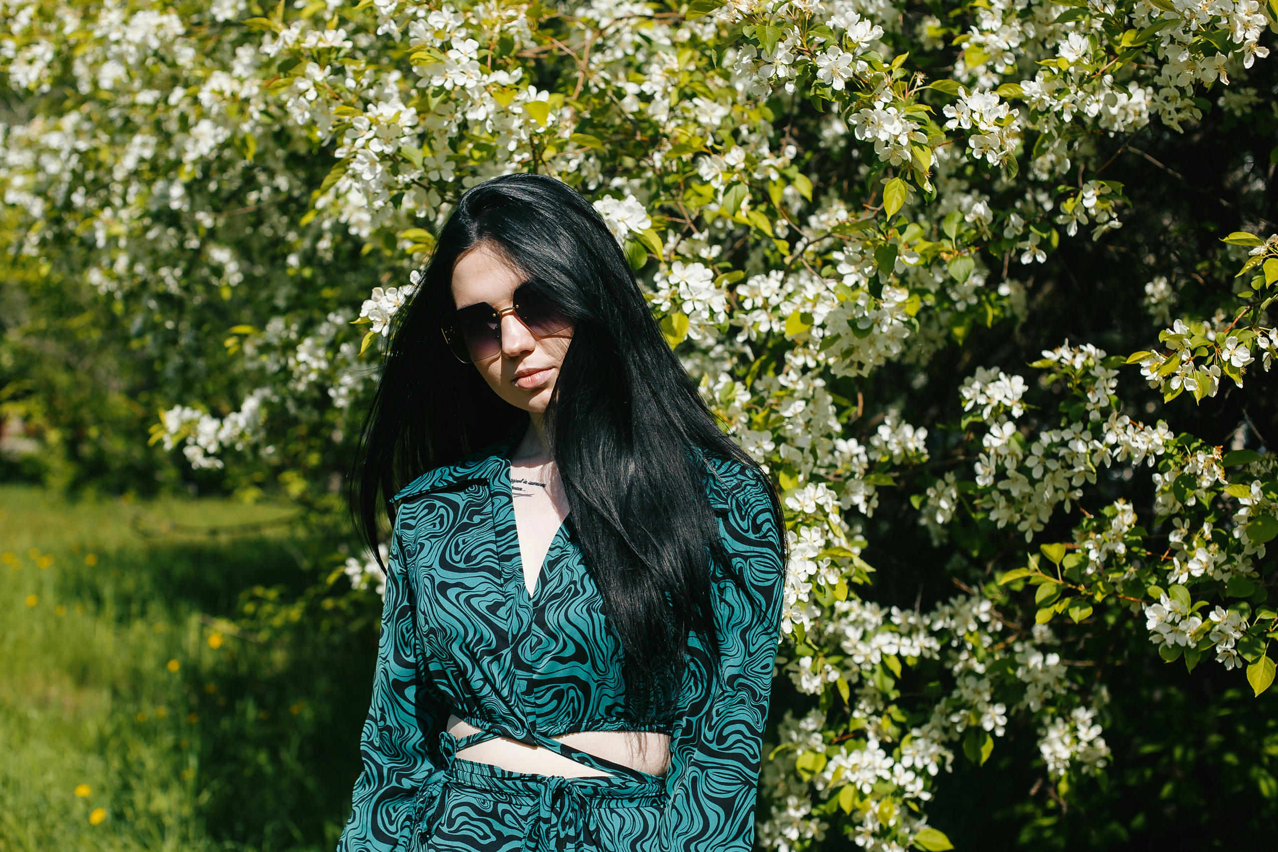 Саша весна. Выпускные альбомы Искитим, Бердск и Новосибирск Крюкова Елена