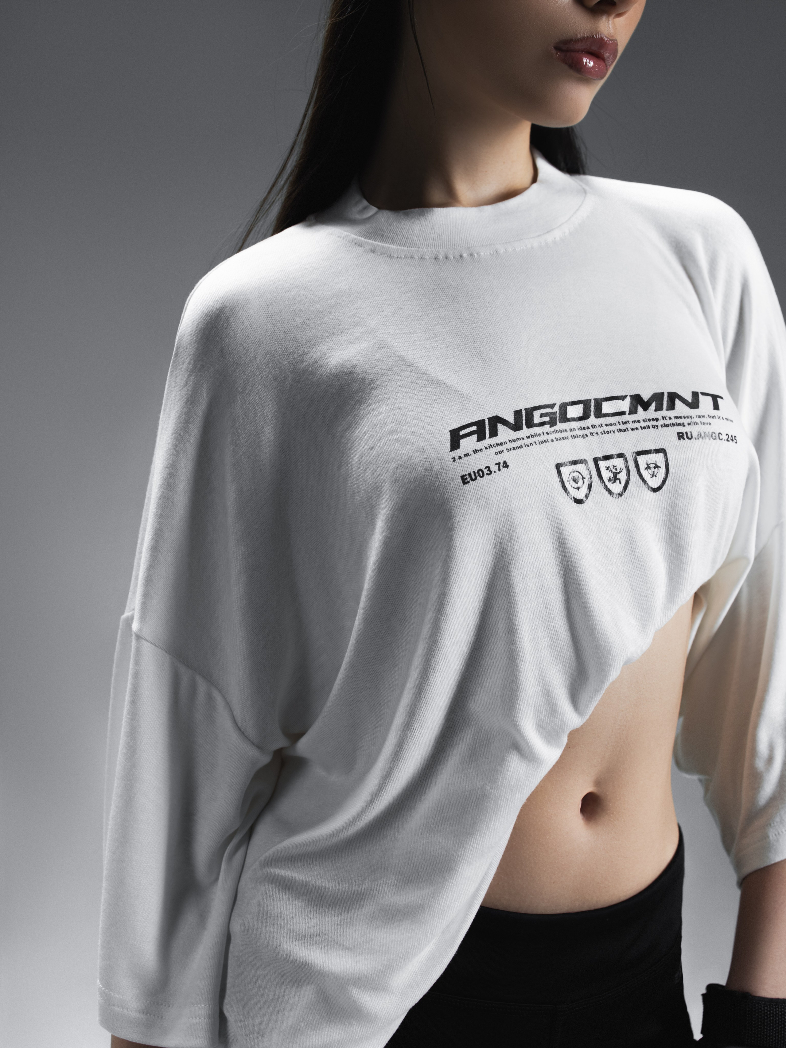 КАТАЛОГ | серый фон. RUNA production — стильные съемки для брендов