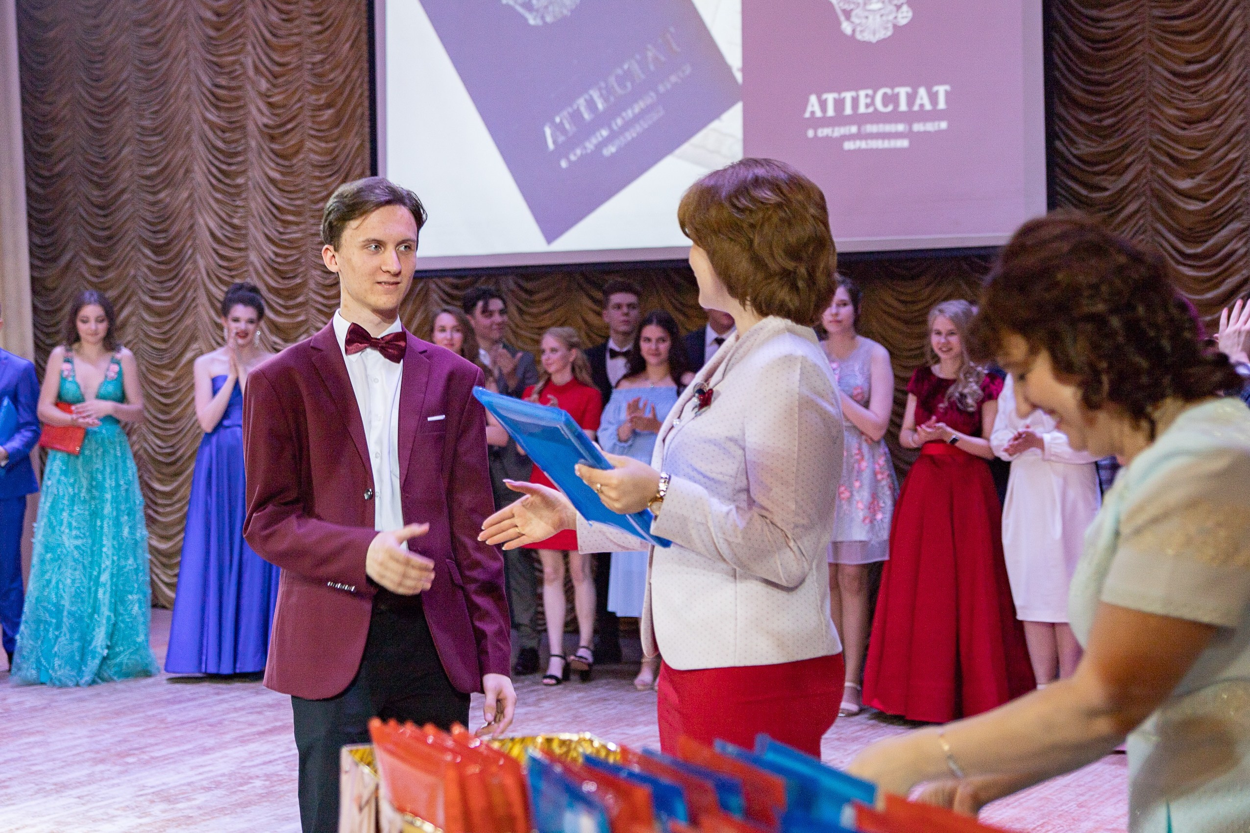 Выпускной. Гимназия № 1, 2019. Фотограф-дизайнер, семейный фотограф, фуд-фотограф в Москве и Московской области Лаврова Анна