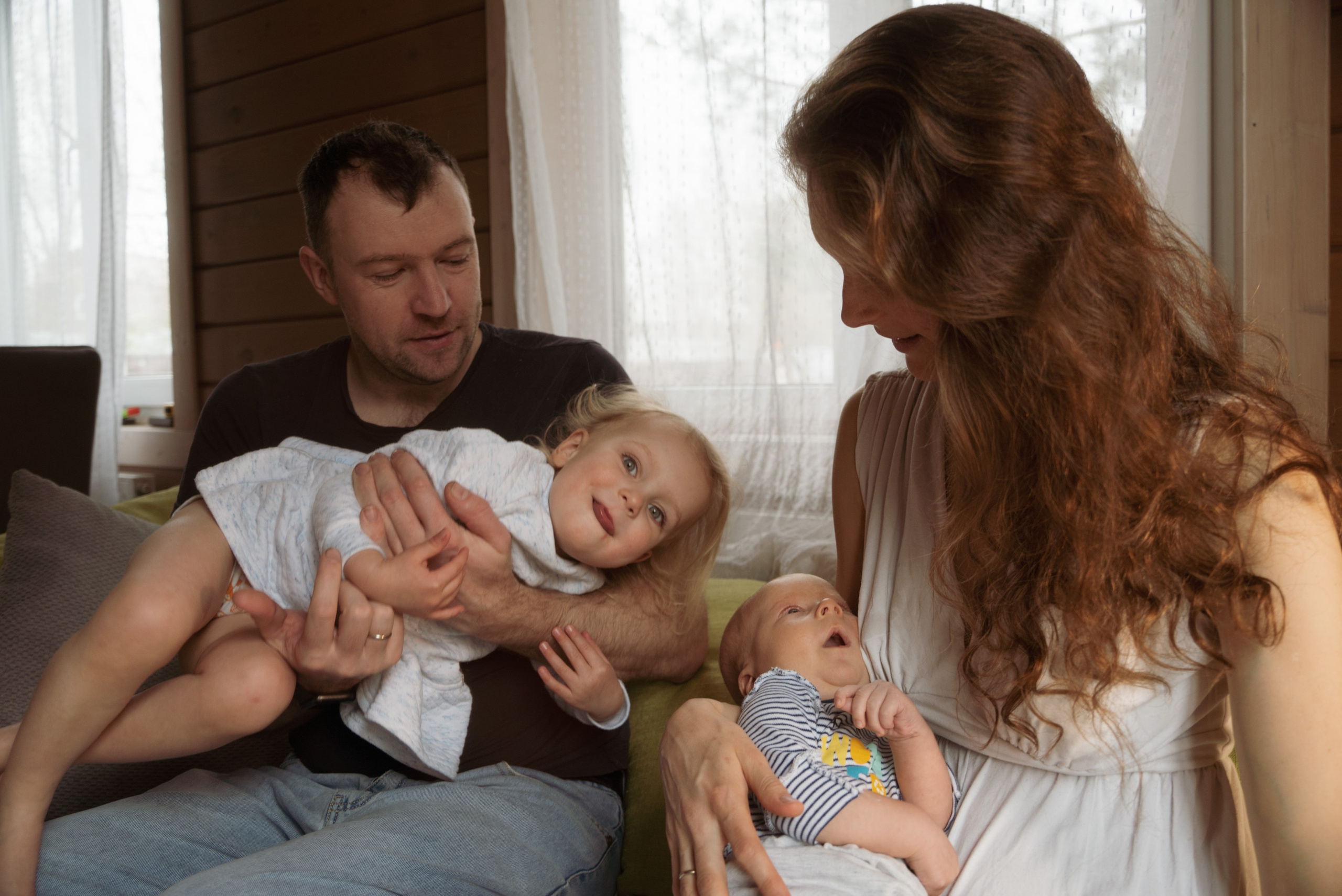 Домашняя фотосессия с двумя детьми. Видеограф Осинина Татьяна — видеосъемка в Москве