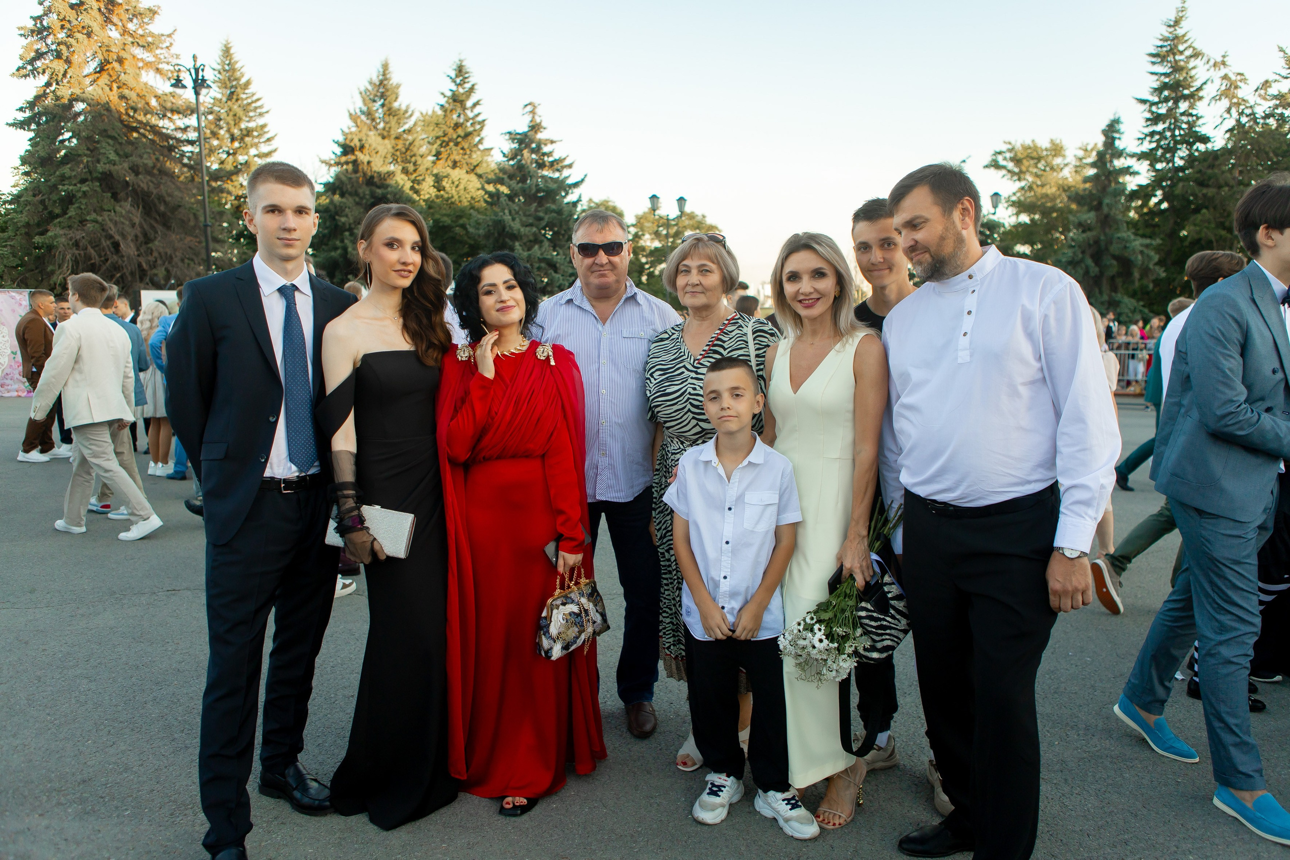 Выпускной Гимназия 12 2024 г. Свадебный и портретный Фотограф в Липецке Дмитрий Котюков