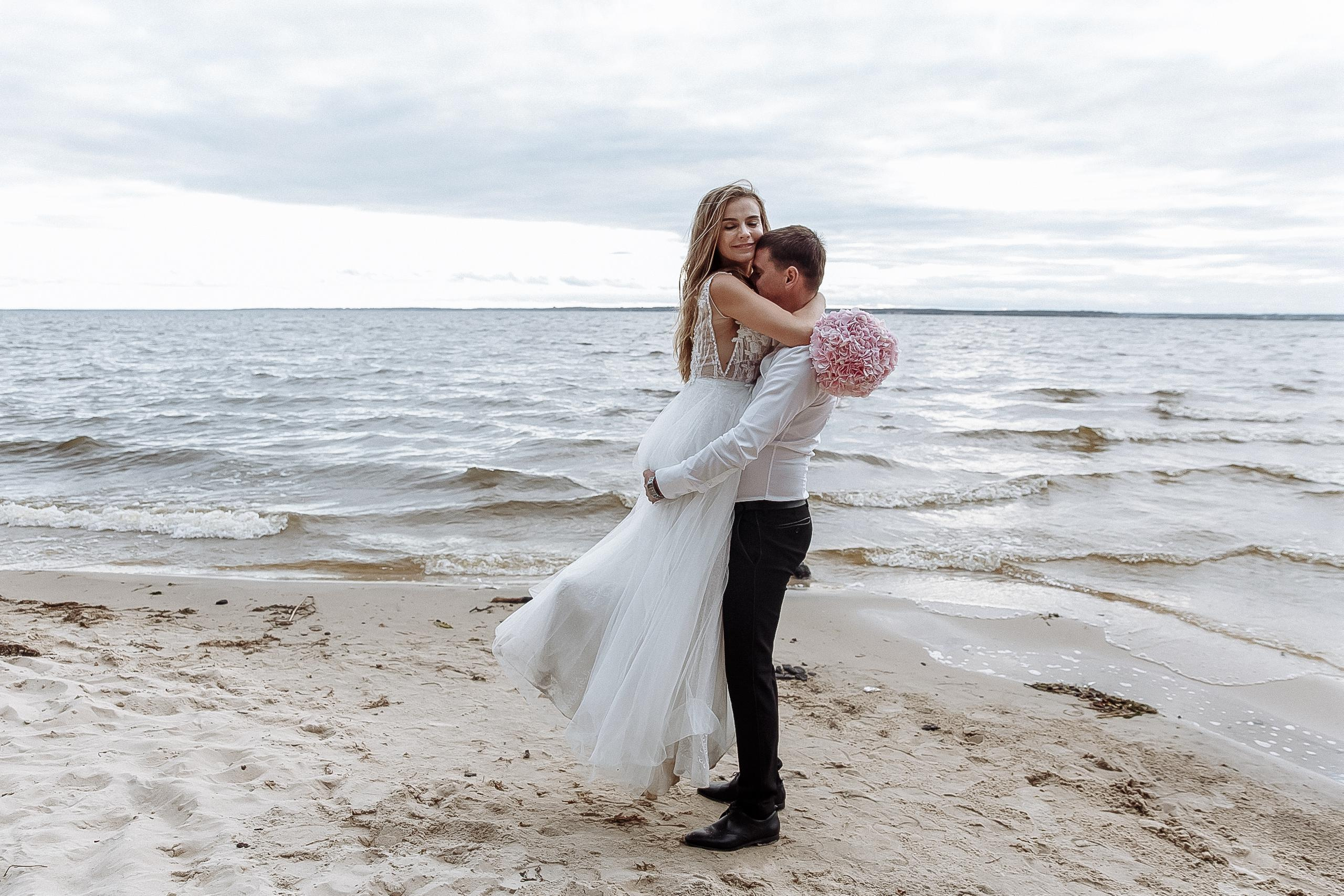 Свадебное love story на горе-море. Свадебный и портретный фотограф в Нижнем Новгороде и Нижегородской обл