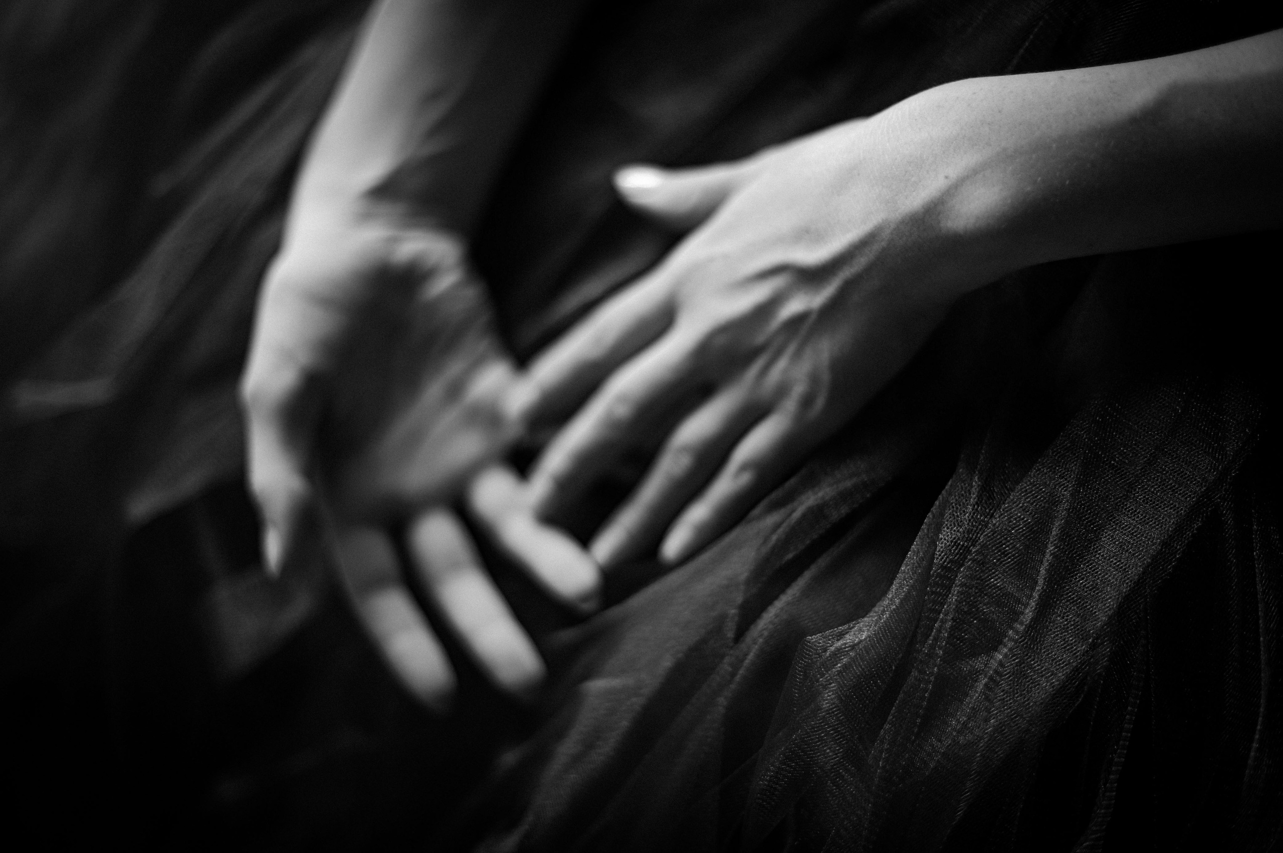 Танец рук Лизы. Портретный и эротический фотограф Ирина Подборская (18+)