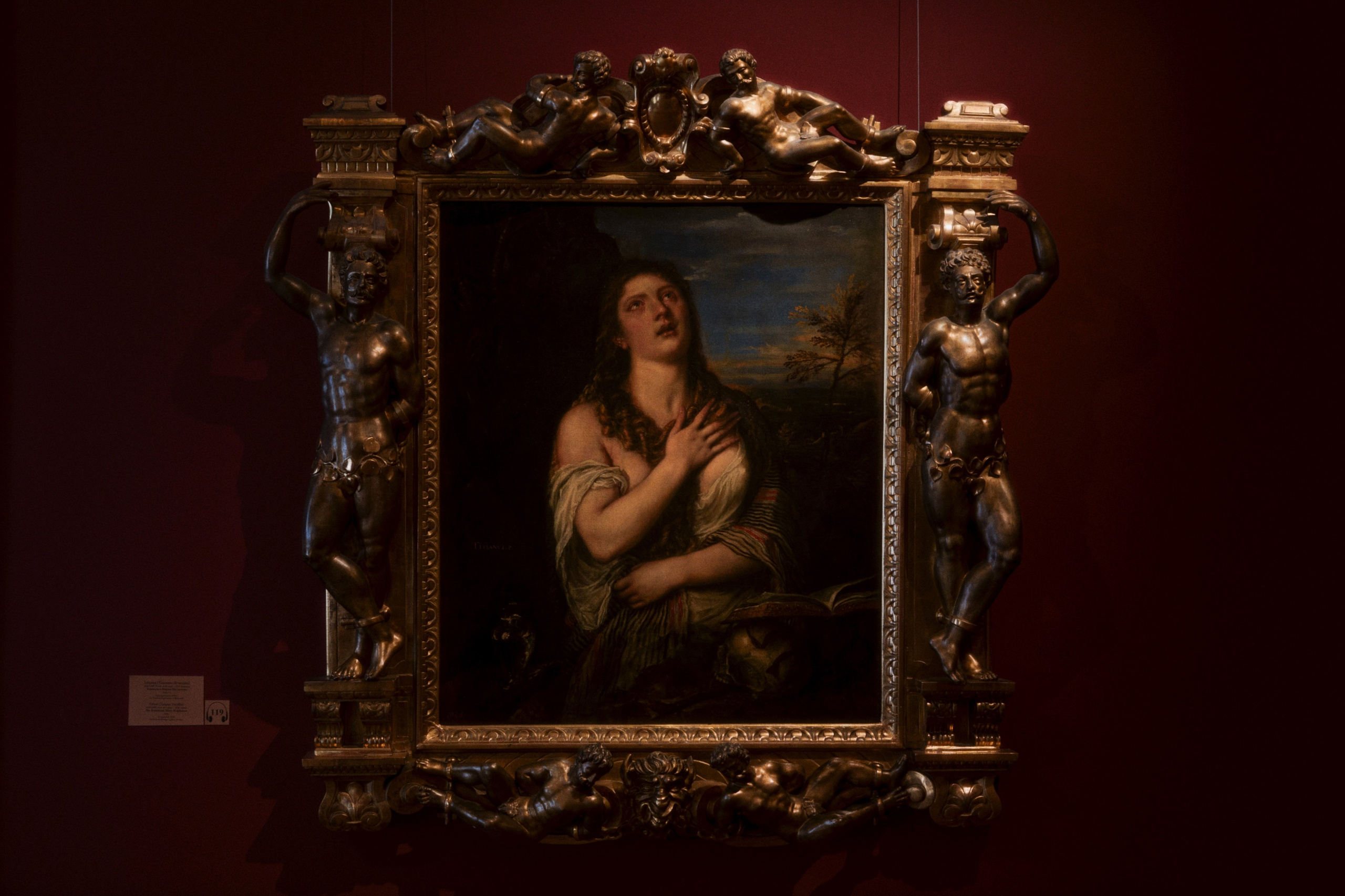 Hermitage / Saint-Peterburg, Russia SS25. Фотограф Юрин Евгений