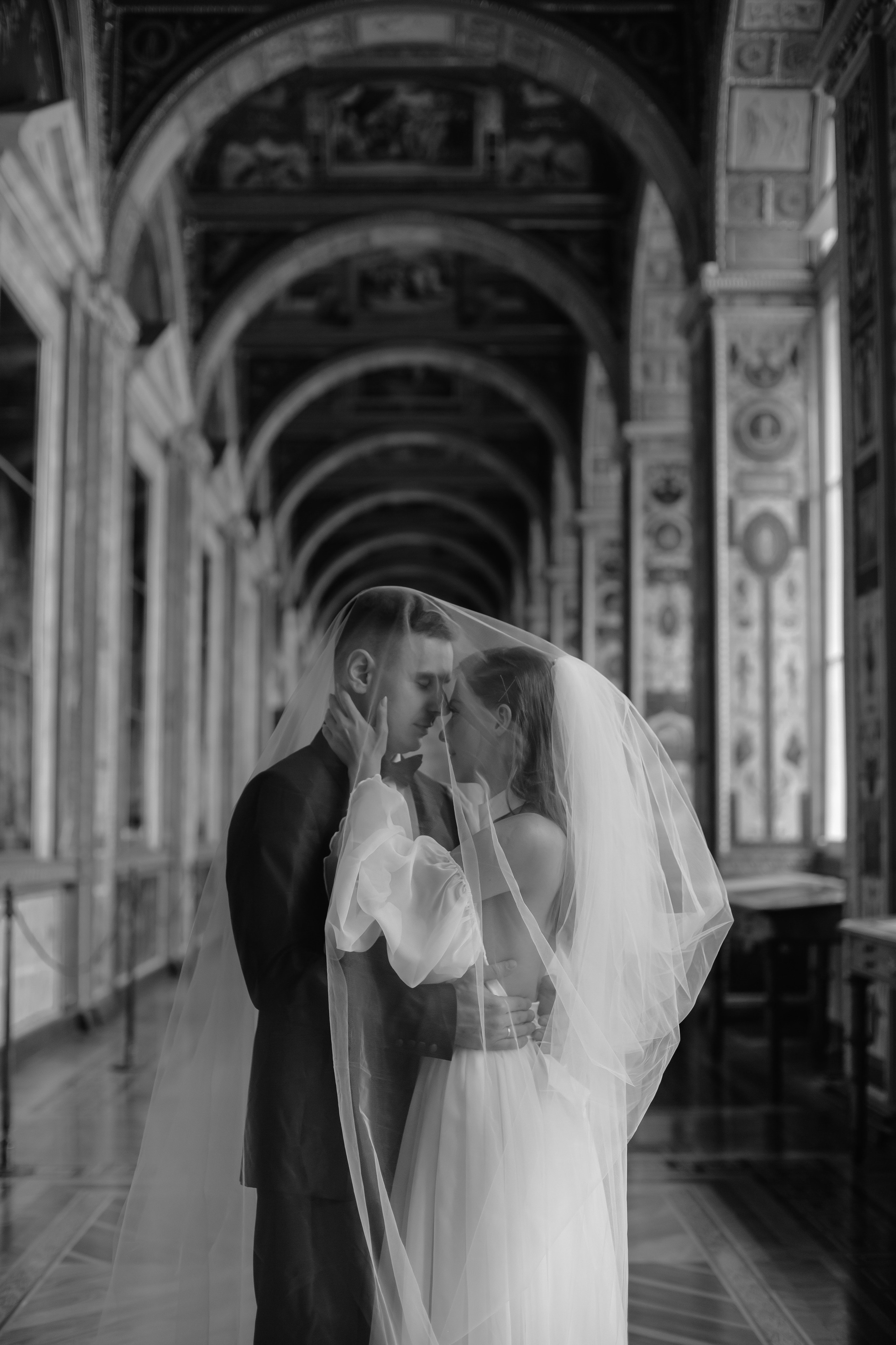 Дождь, жара и Эрмитаж. Свадебный и семейный фотограф Арина Кулёва