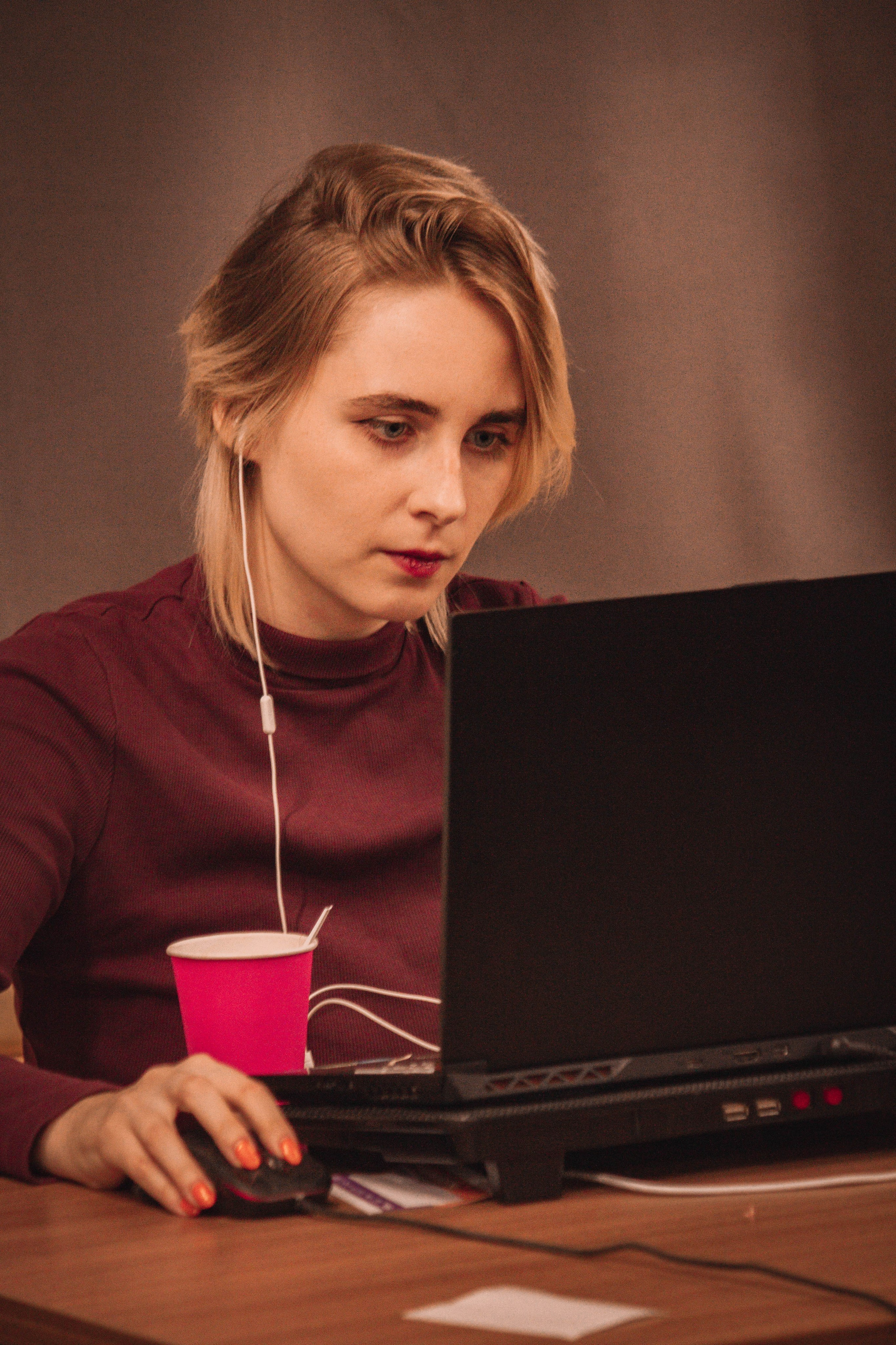 ЖЕНСКИЙ ГЕЙМДЖЕМ — Творческий сбор разработчиц. Создадим шедевр? Виталина и её фотоискусство