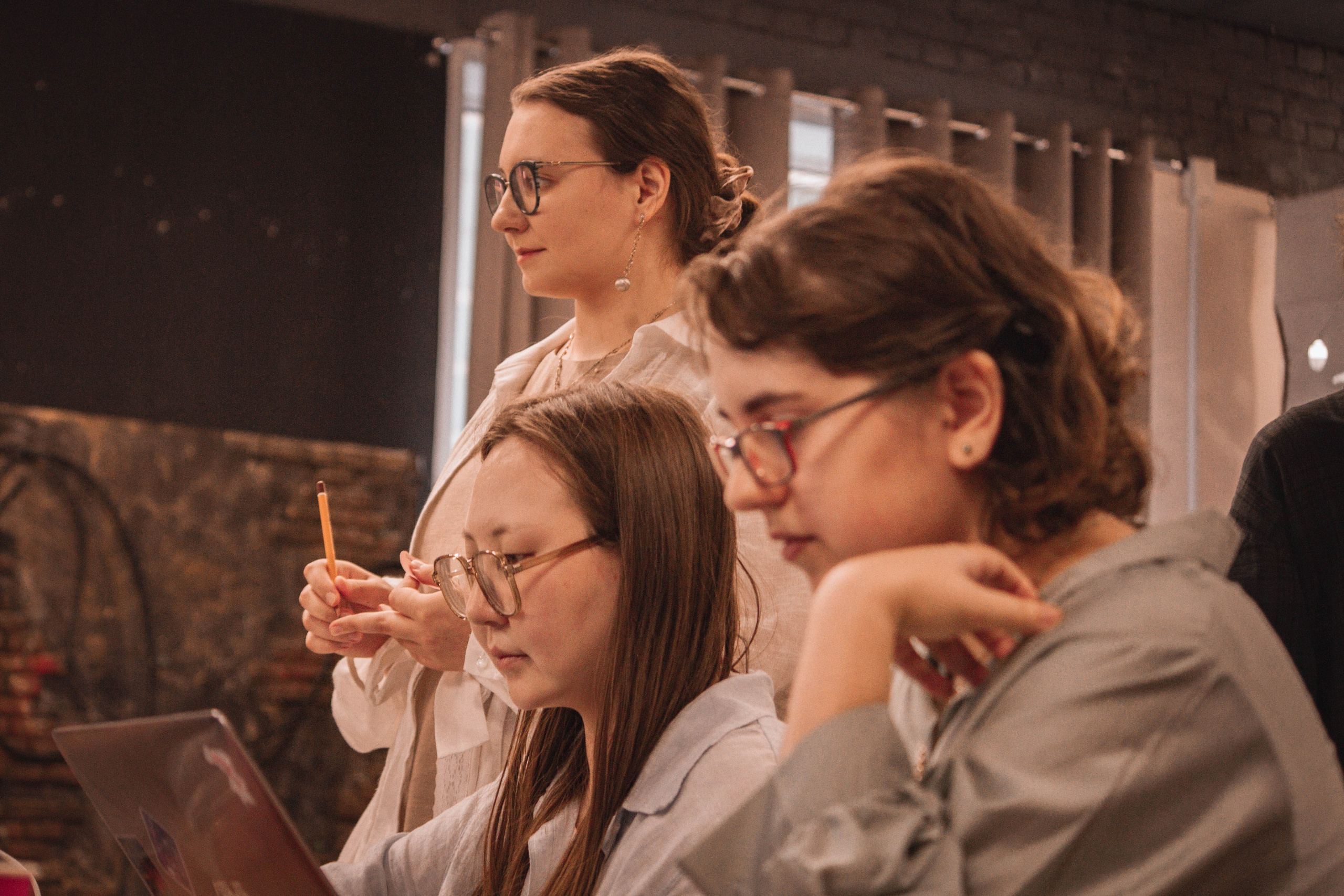 ЖЕНСКИЙ ГЕЙМДЖЕМ — Творческий сбор разработчиц. Создадим шедевр? Виталина и её фотоискусство