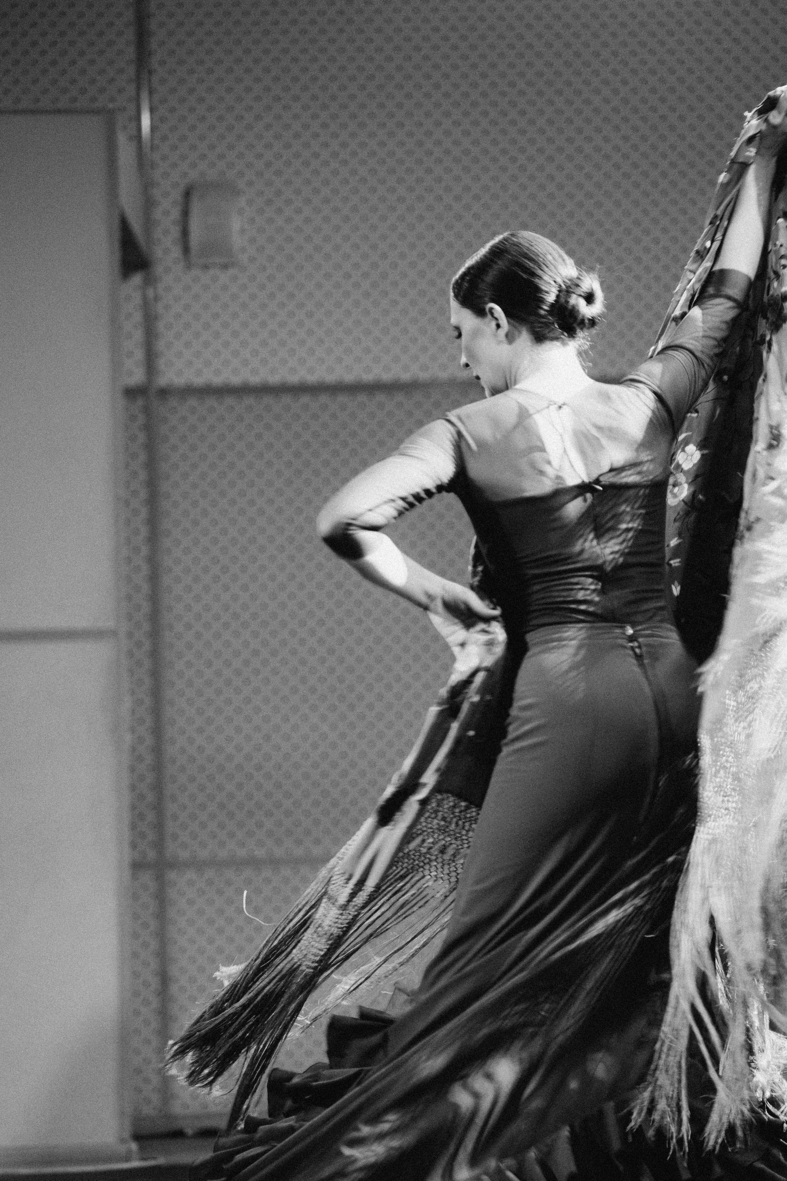 Спектакль «Mujeres» («Женщины»), студия фламенко Tierra del Sol. Анна Демидова — фотография для жизни и бизнеса в Абакане