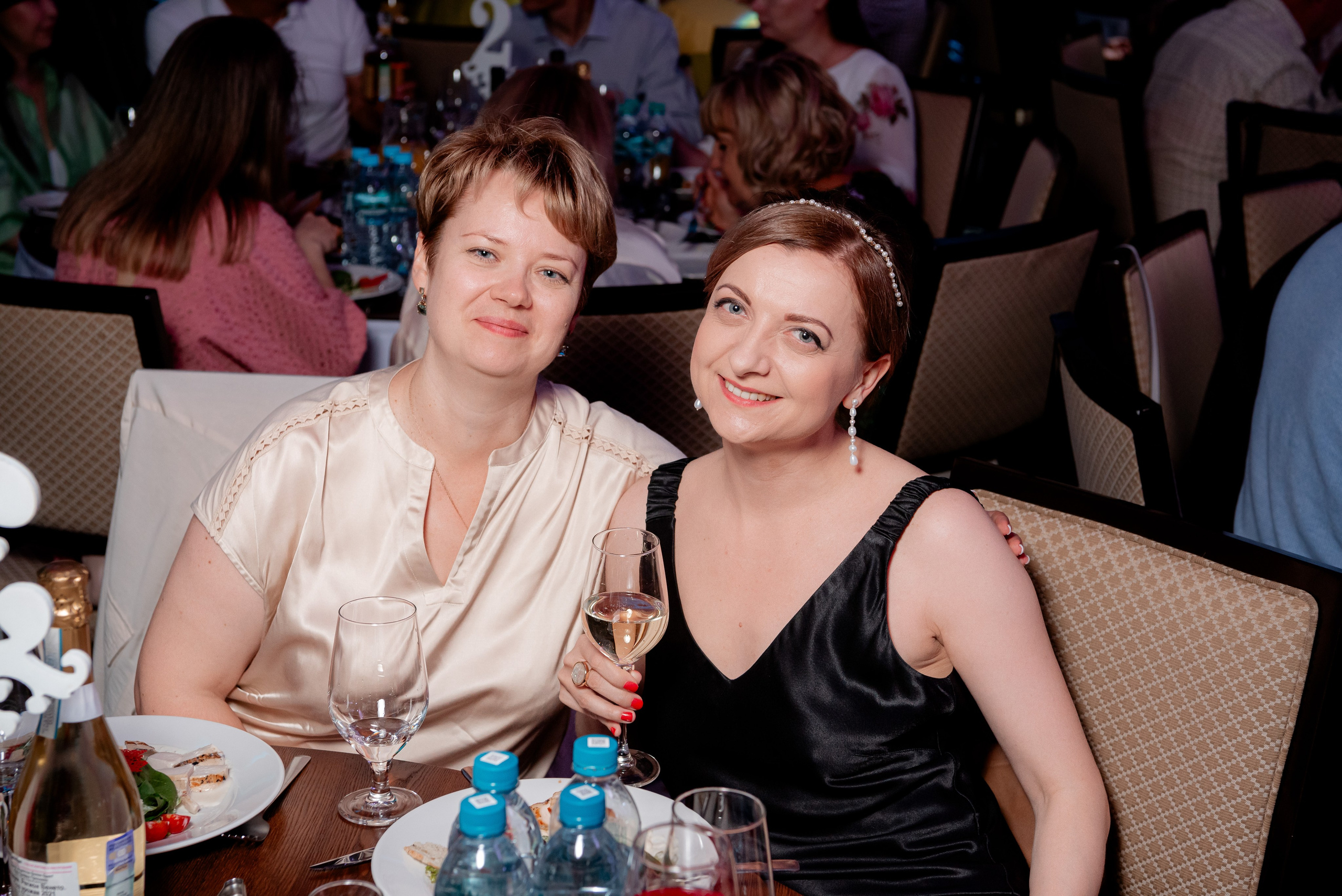 5 Лицей. Вручение и Банкет. Музкомедия и Сити Холл. Фотограф в Волгограде и Волжском Александр Горбань