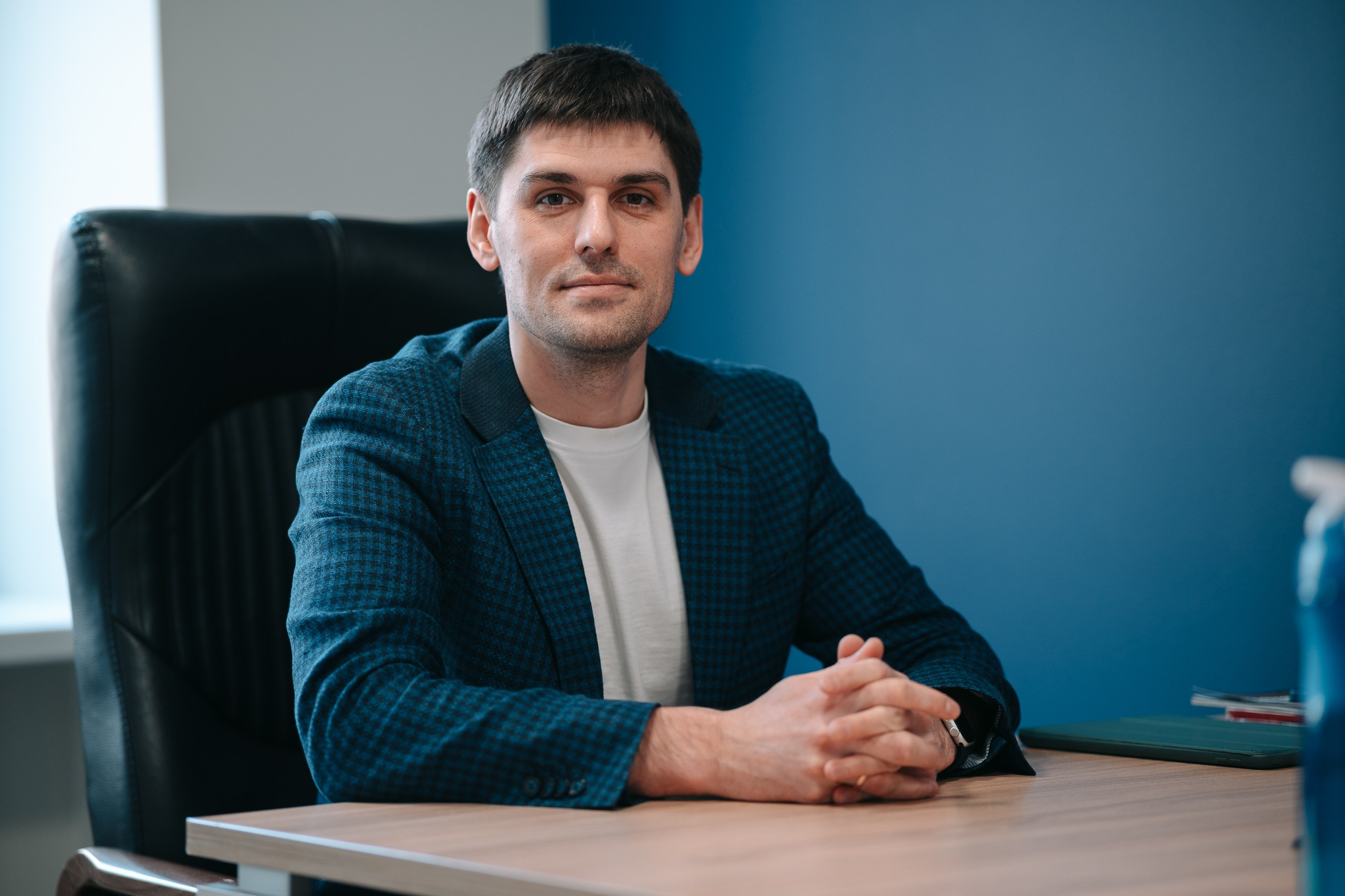 Агентство интернет маркетинга Alente. Репортажный фотограф Красноярск Алекс Чампакхам