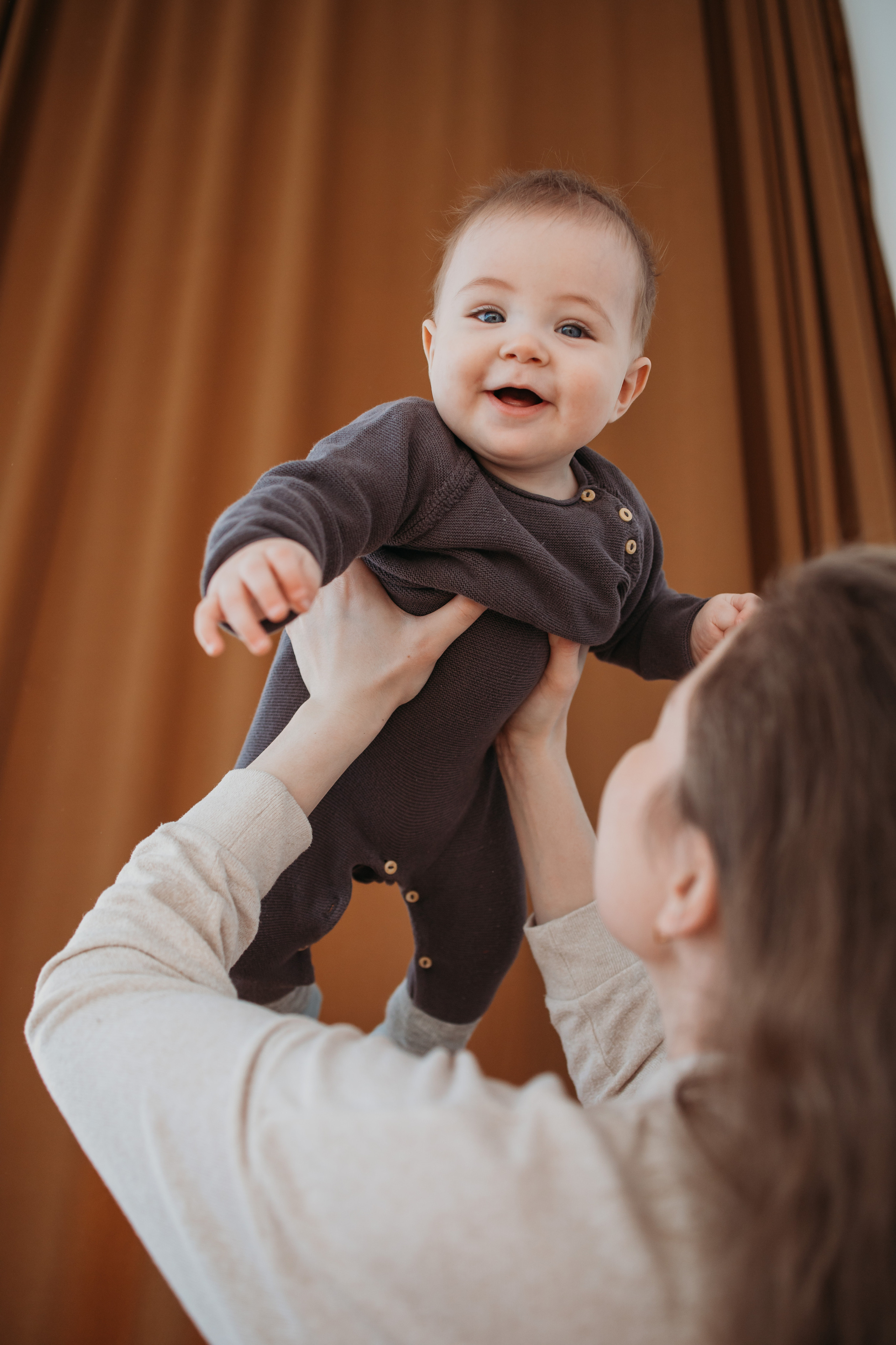 Семейная съемка в студии. Фотограф Людмила Смирнова. Фотокниги. Косулино. Екатеринбург