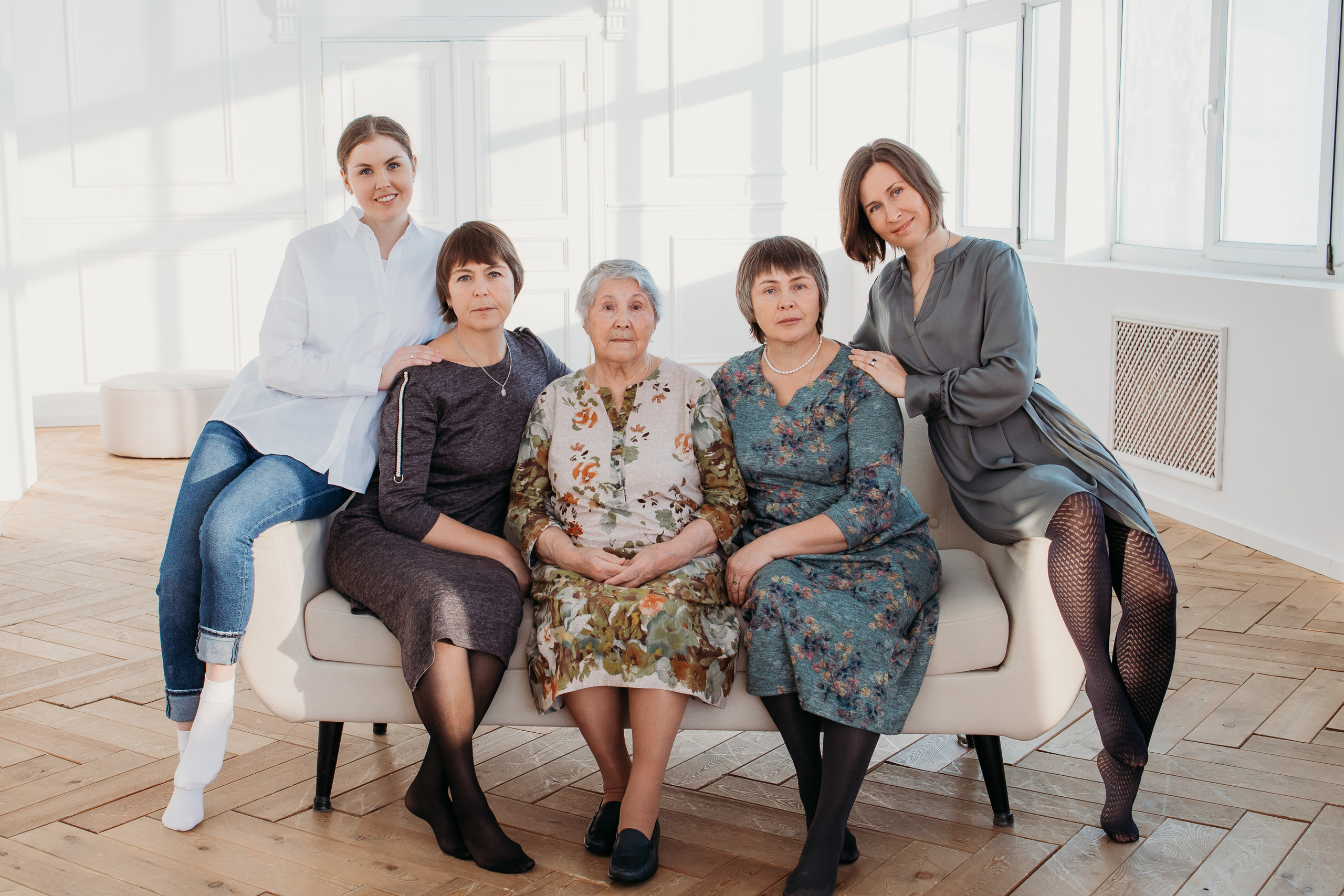 Семейная съемка в студии. Фотограф Людмила Смирнова. Фотокниги. Косулино. Екатеринбург