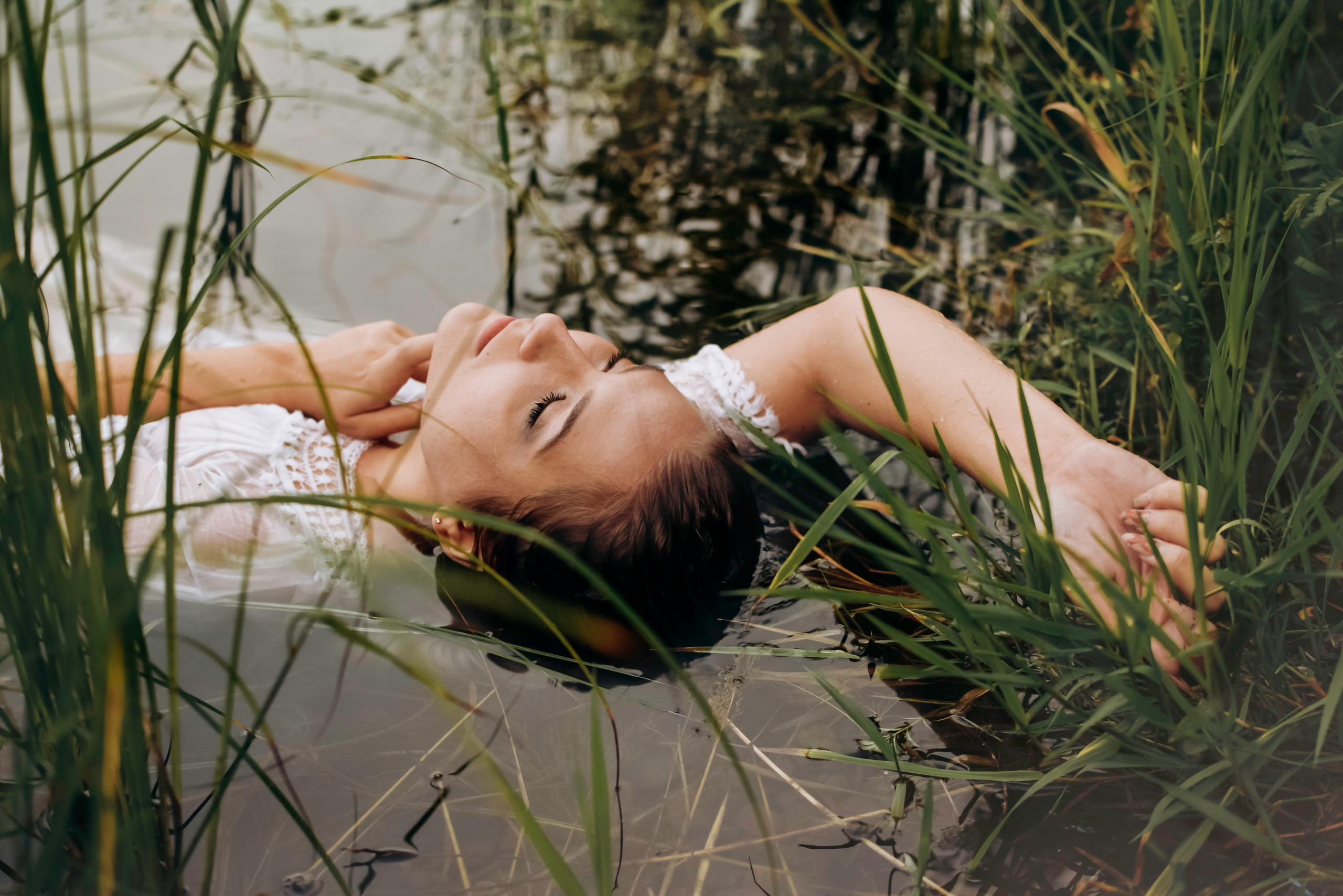 Будуар у воды. Фотограф в Красноярске / Дивногорске. Файзулина Анастасия