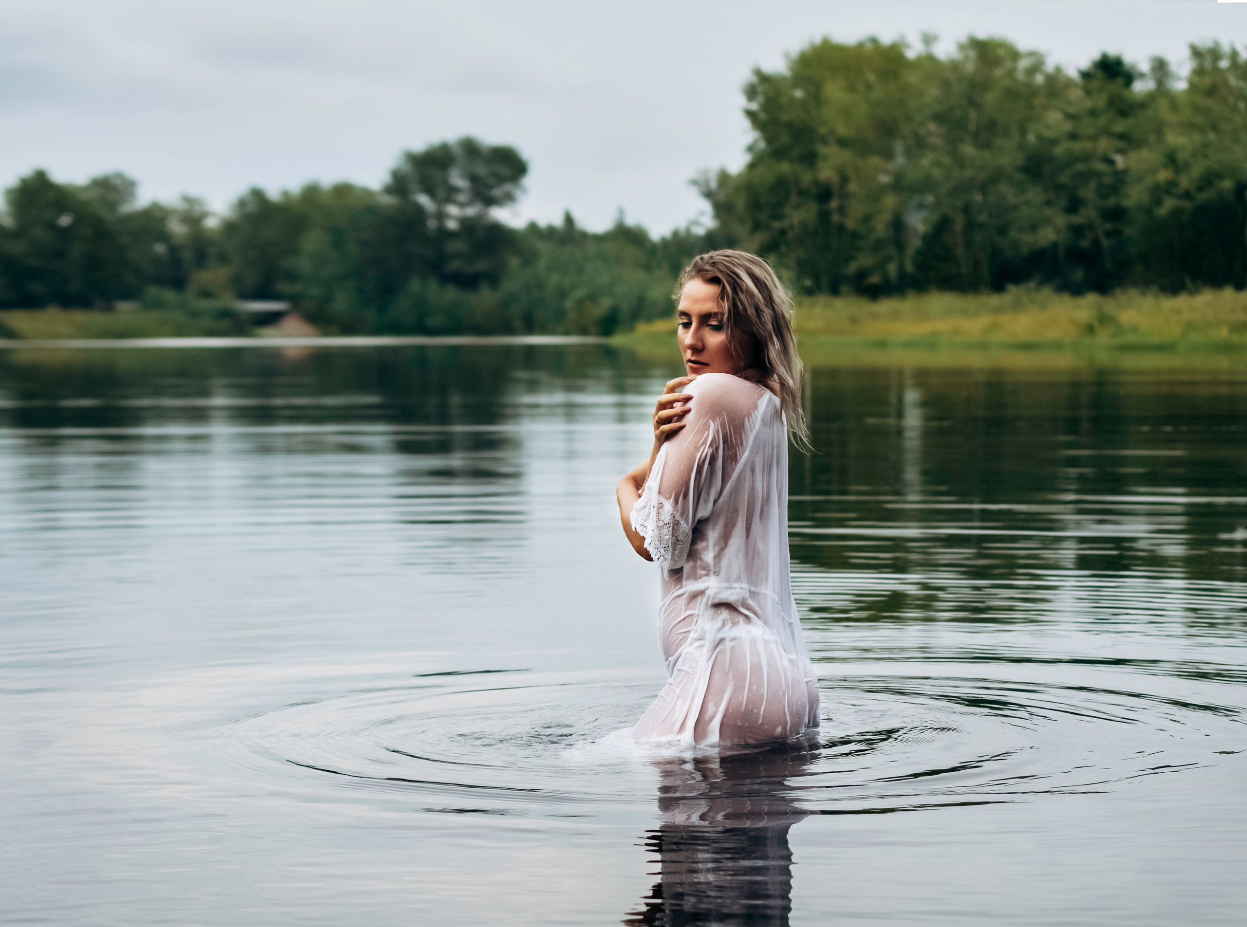 Будуар у воды. Фотограф в Красноярске / Дивногорске. Файзулина Анастасия