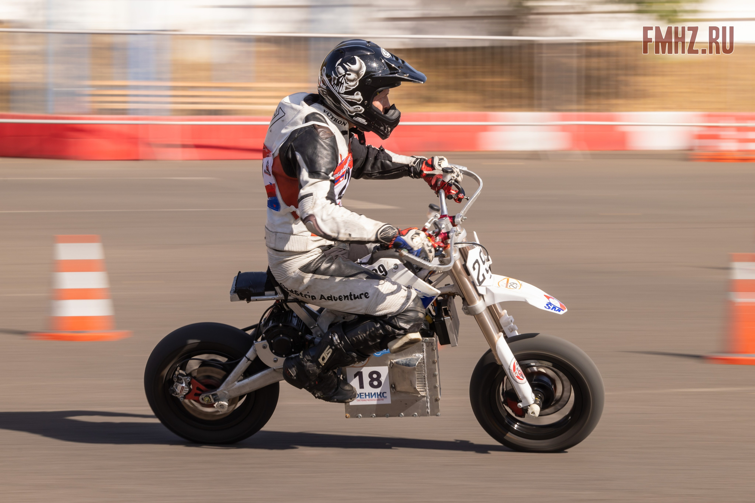 Соревнования по мотоджимхане на площадке Мосгортранс 15.09.2024. Фотограф Владимир Охрименко