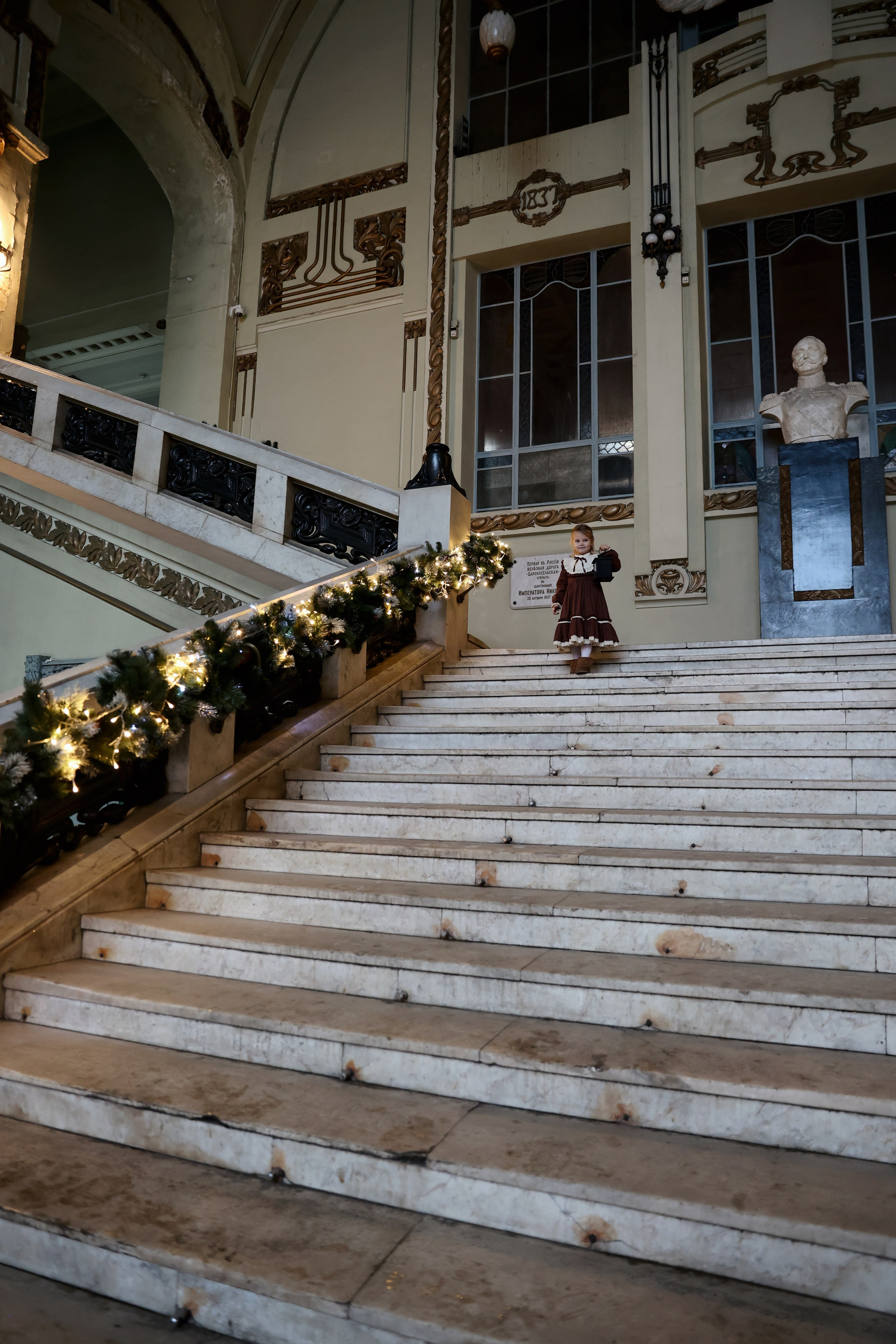 Ретро съемка на Витебском вокзале. Фотограф — Татьяна Кириллова, г. Санкт-Петербург
