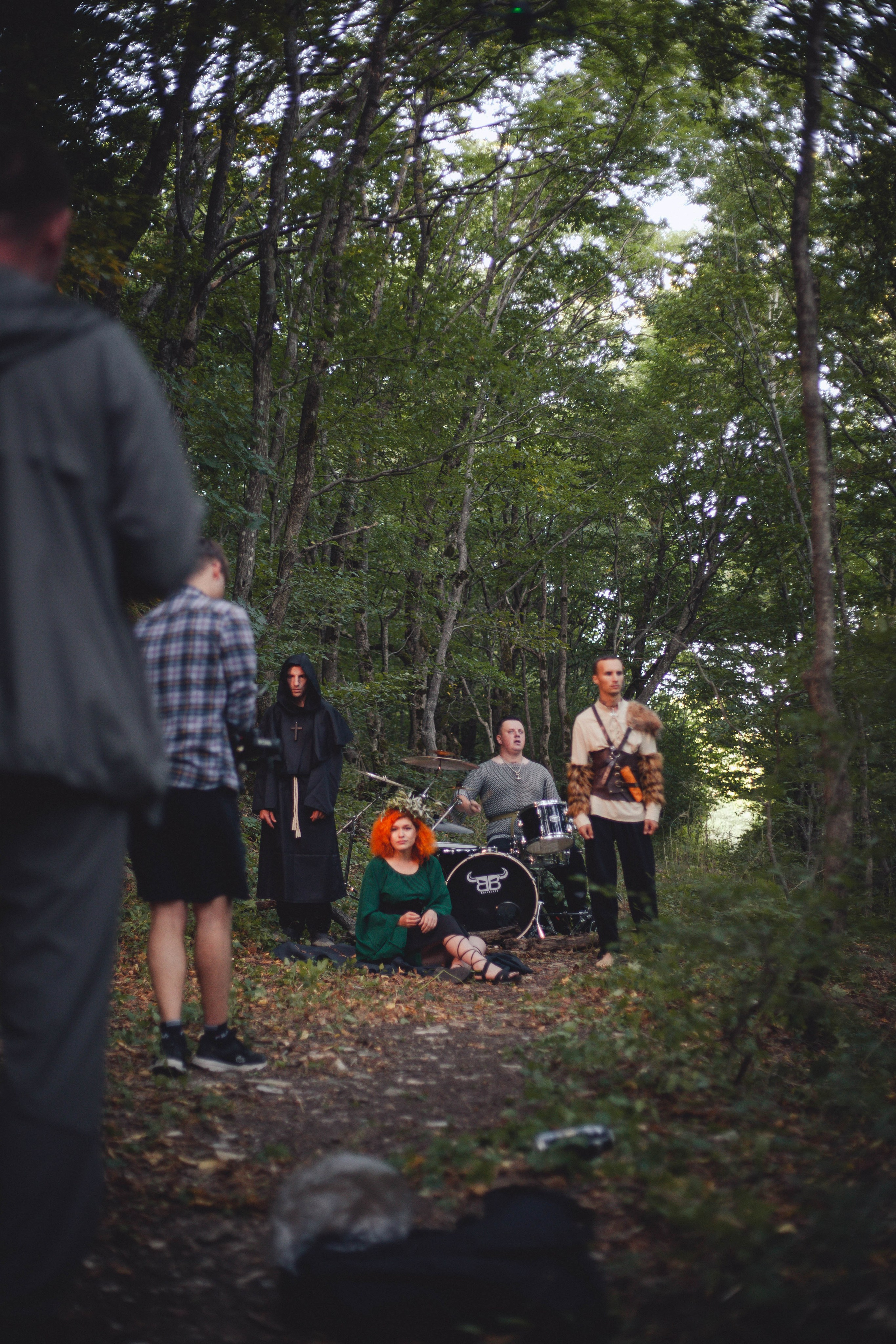 Клип. Уличный фотограф Города N