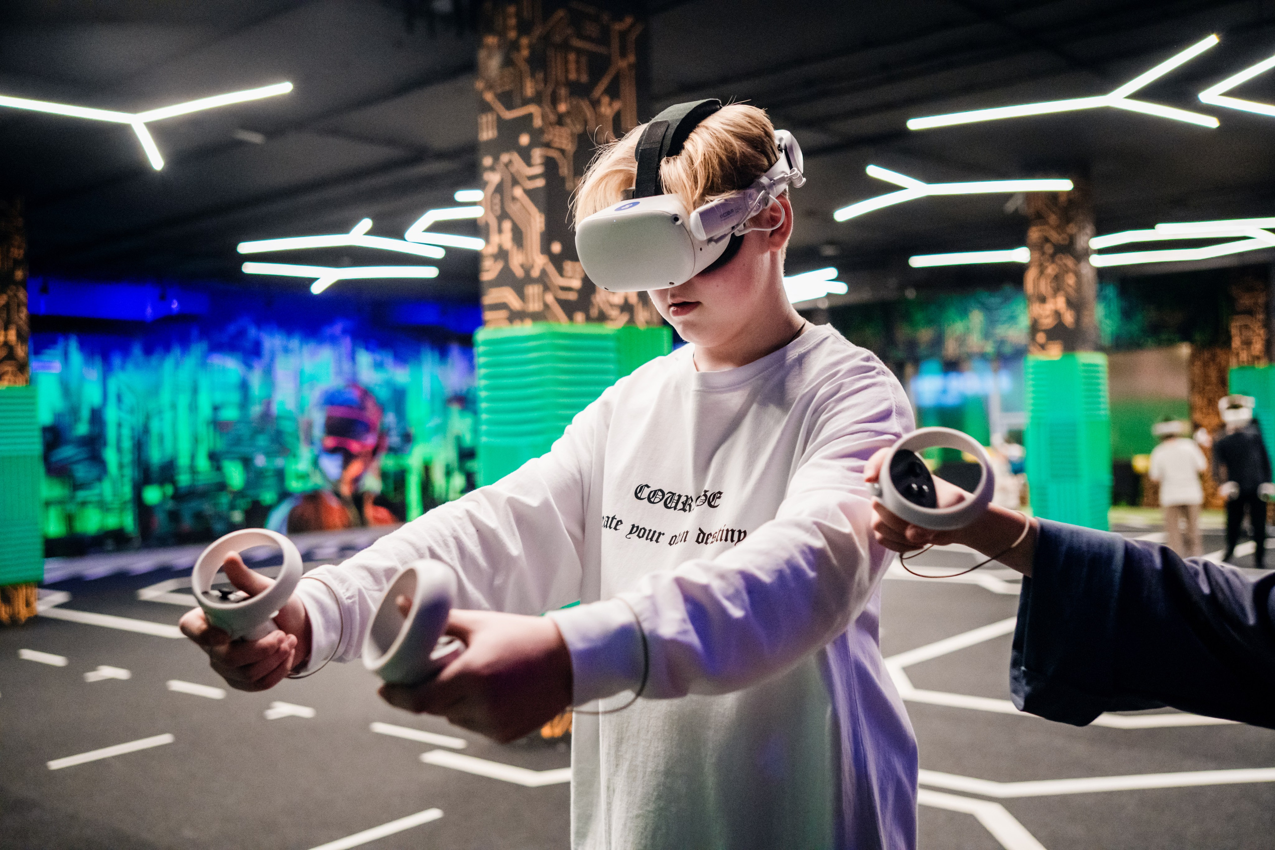 VR (November-December 2024). Felixtones