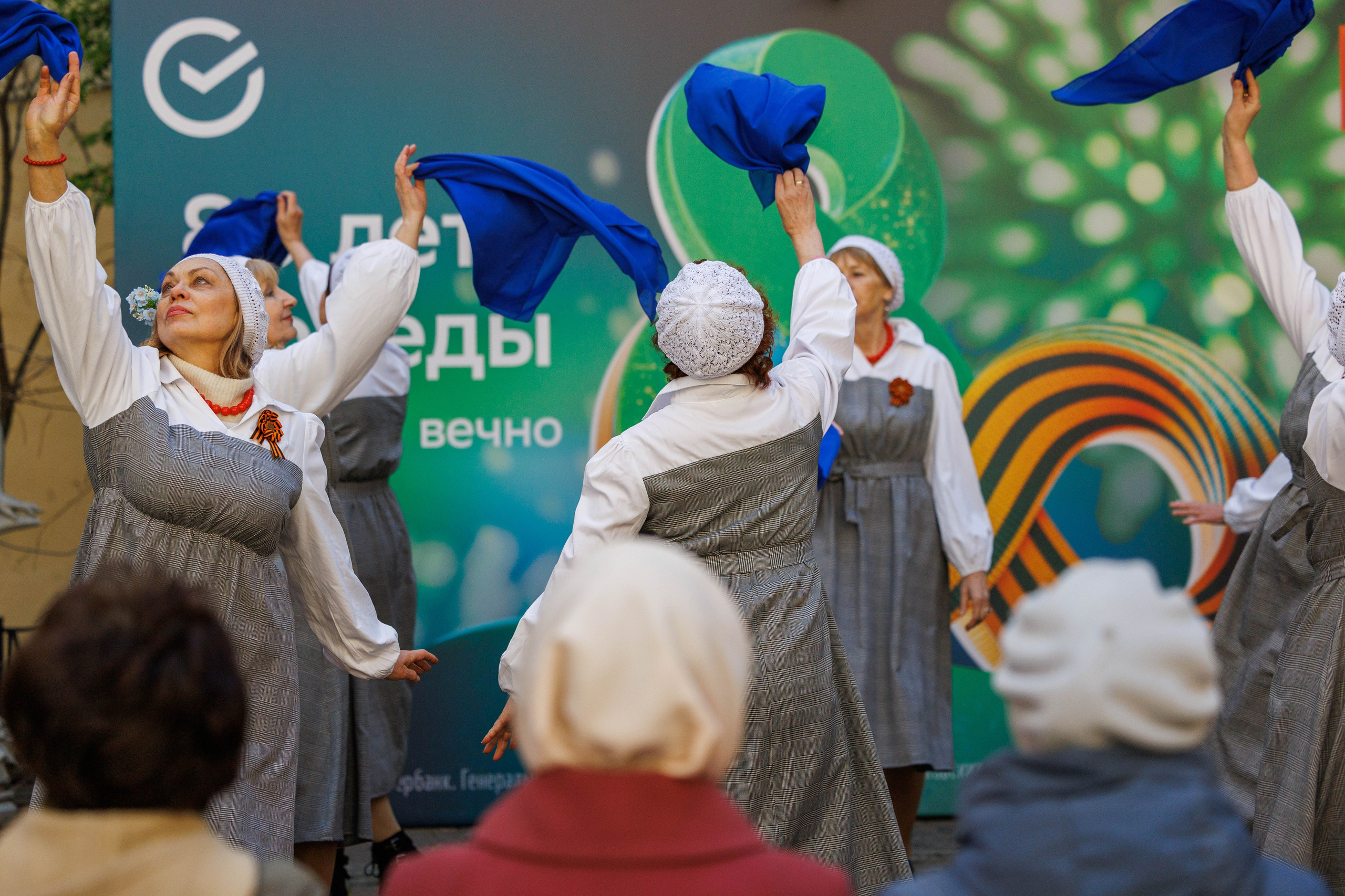 Празднование 9 МАЯ в одном Питерском дворе