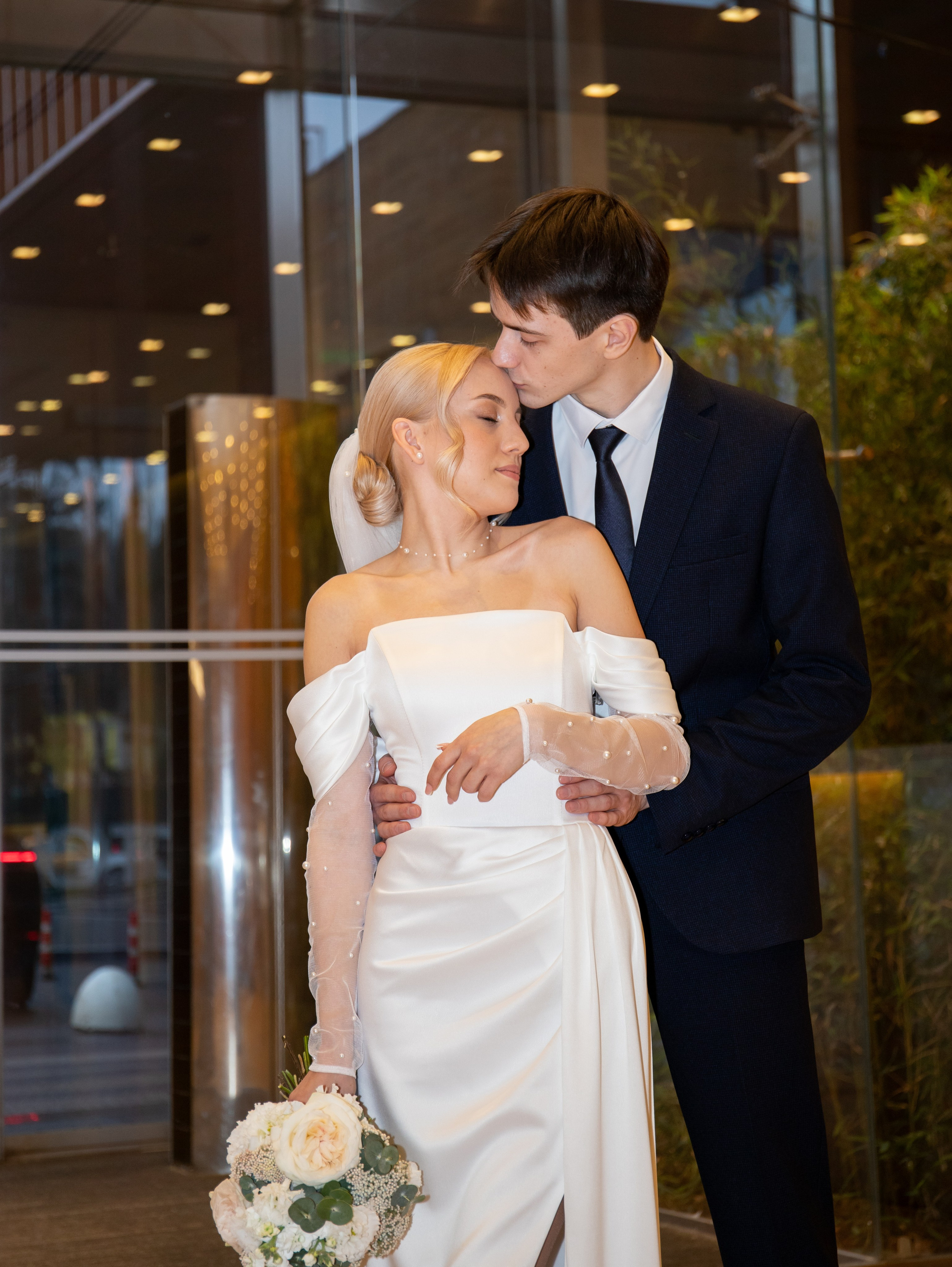 Илья&София (ЗАГС, прогулка, фотостудия). Свадебный и семейный фотограф в Москве Мила Широких