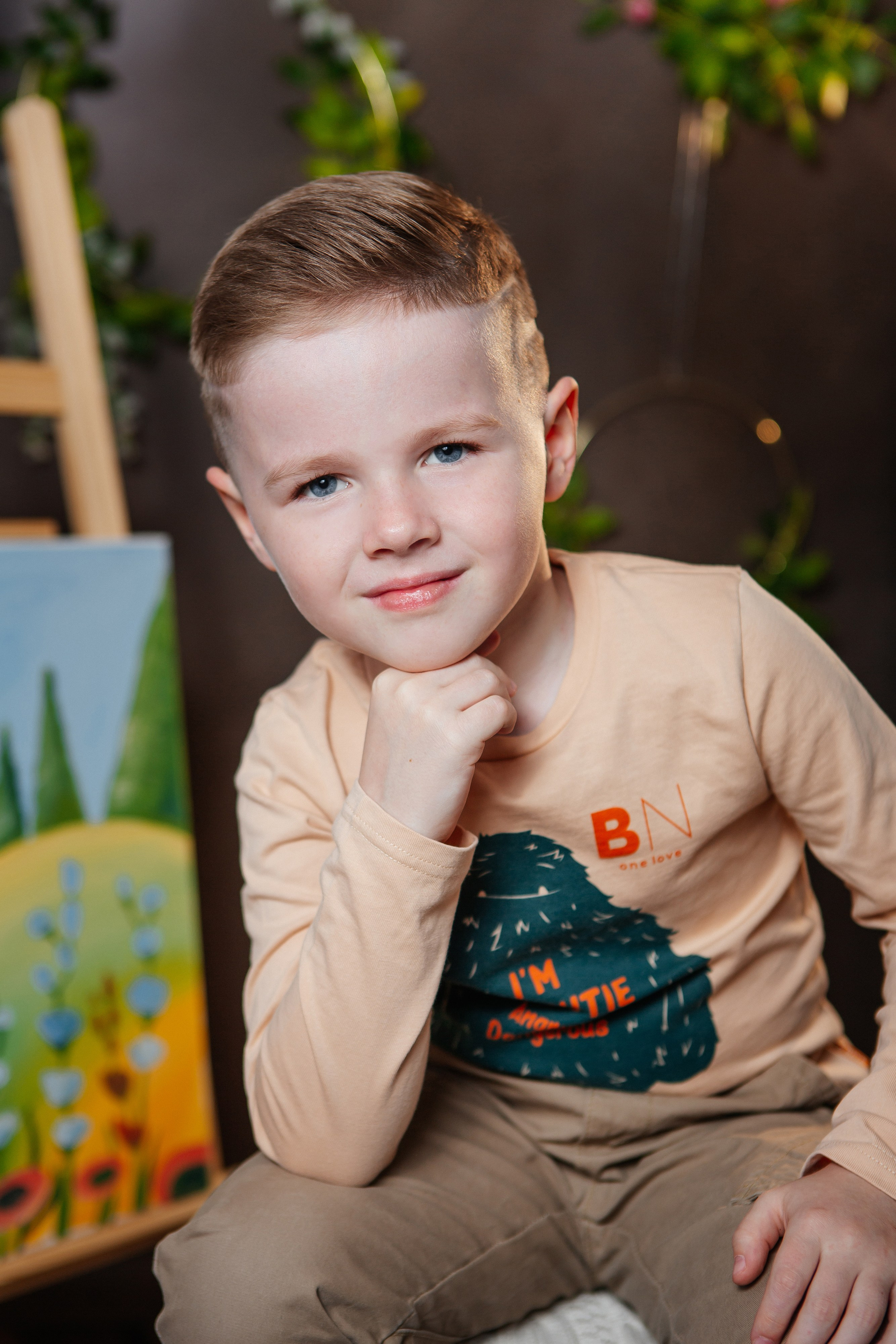 Художник. Фото дети. Выпускные альбомы Нижний Тагил