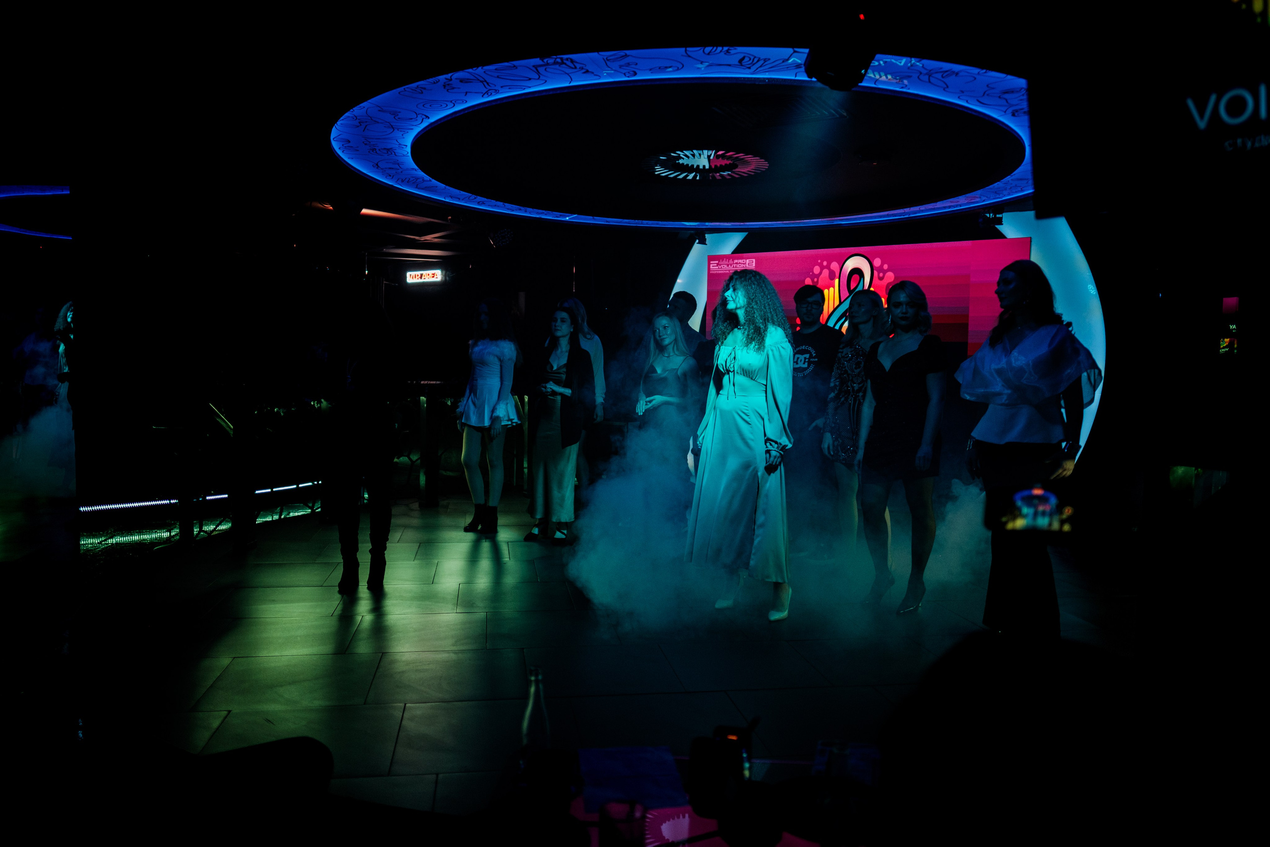 Voice&Play | караоке-бар ГОСТИ. Свадебный и репортажной фотограф Денис Ожигин в Краснодаре и Краснодарском крае