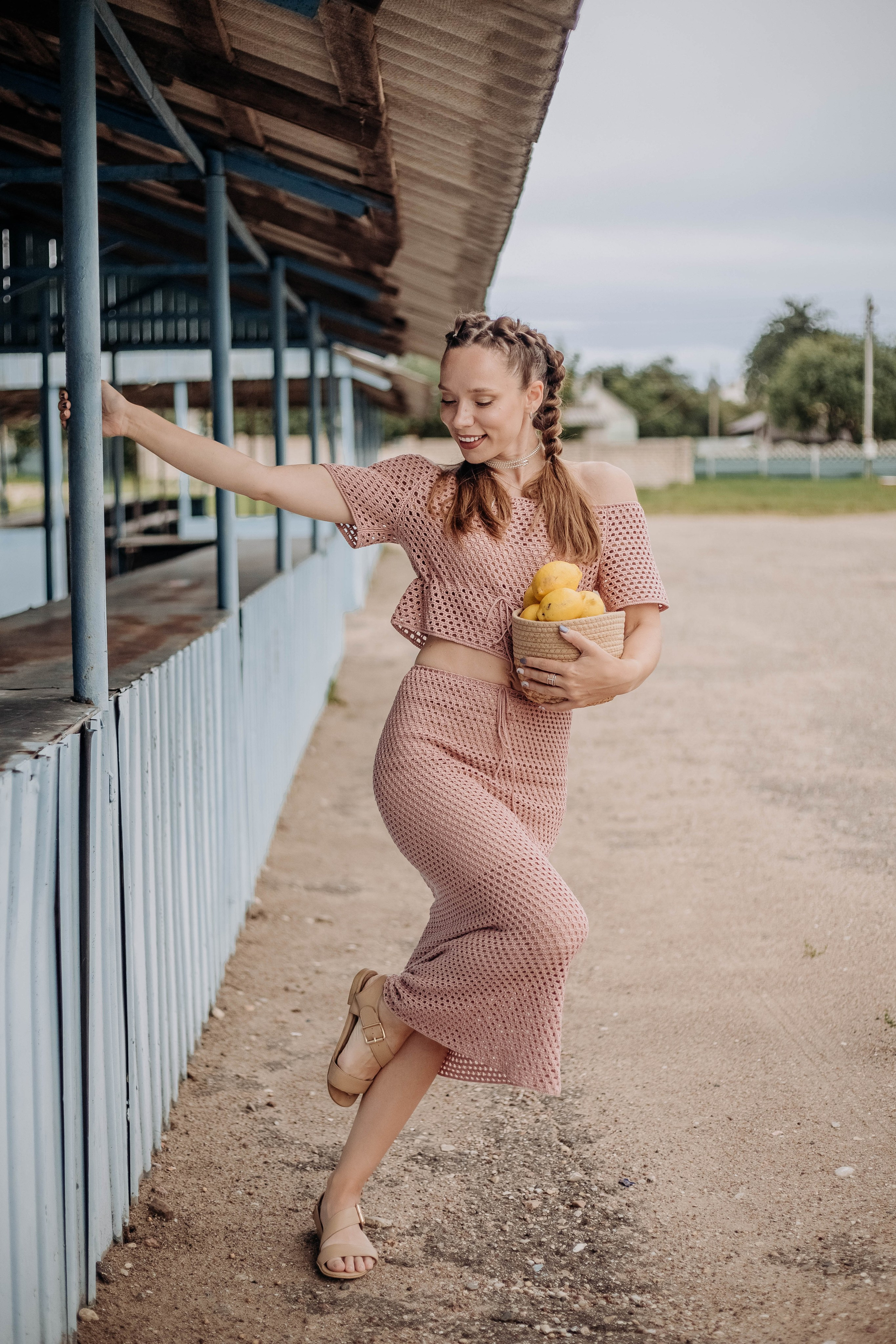 Аня с лимонами. Свадебный и Семейный фотограф Маргарита Павлова
