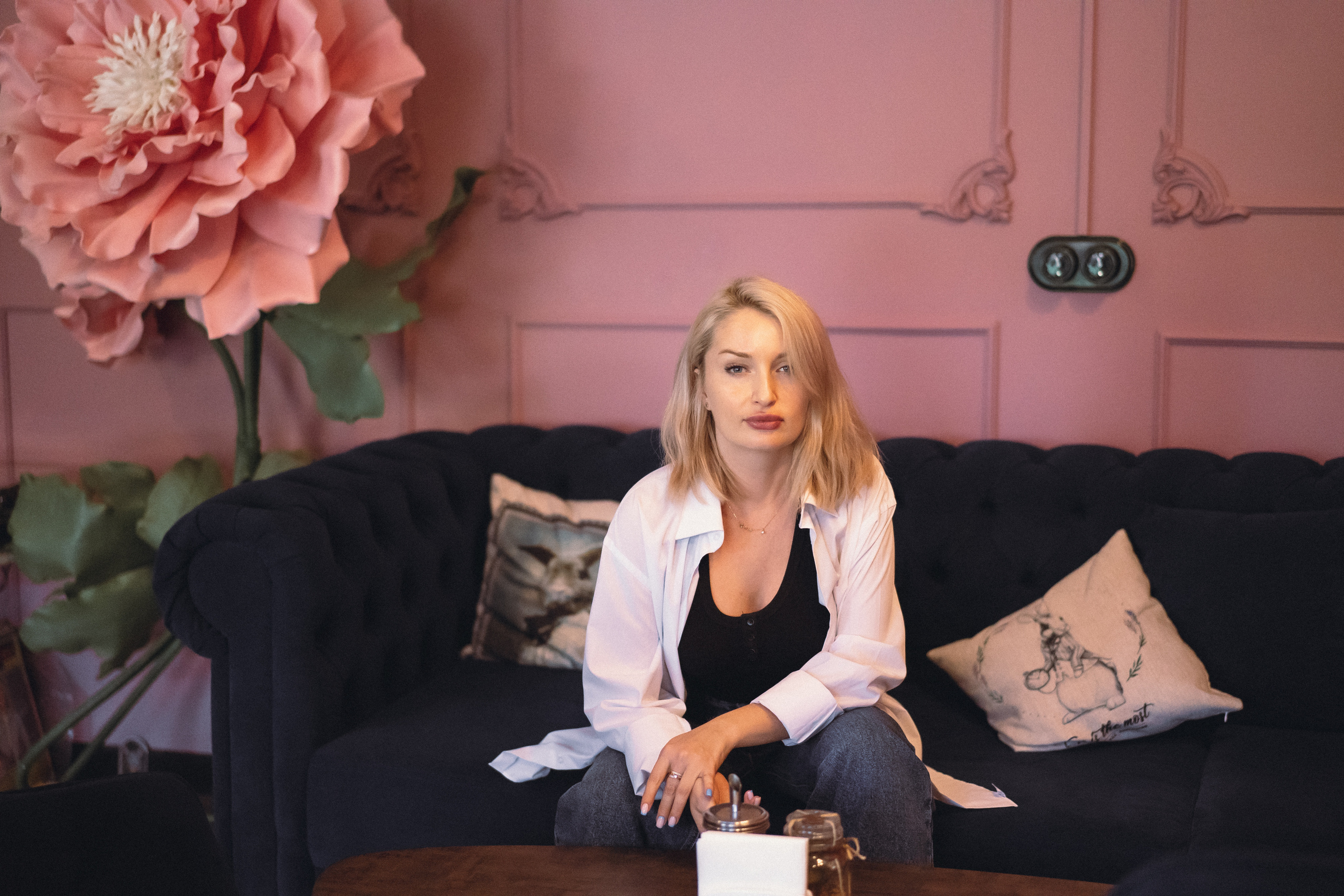 Интересная фотосессия в кафе