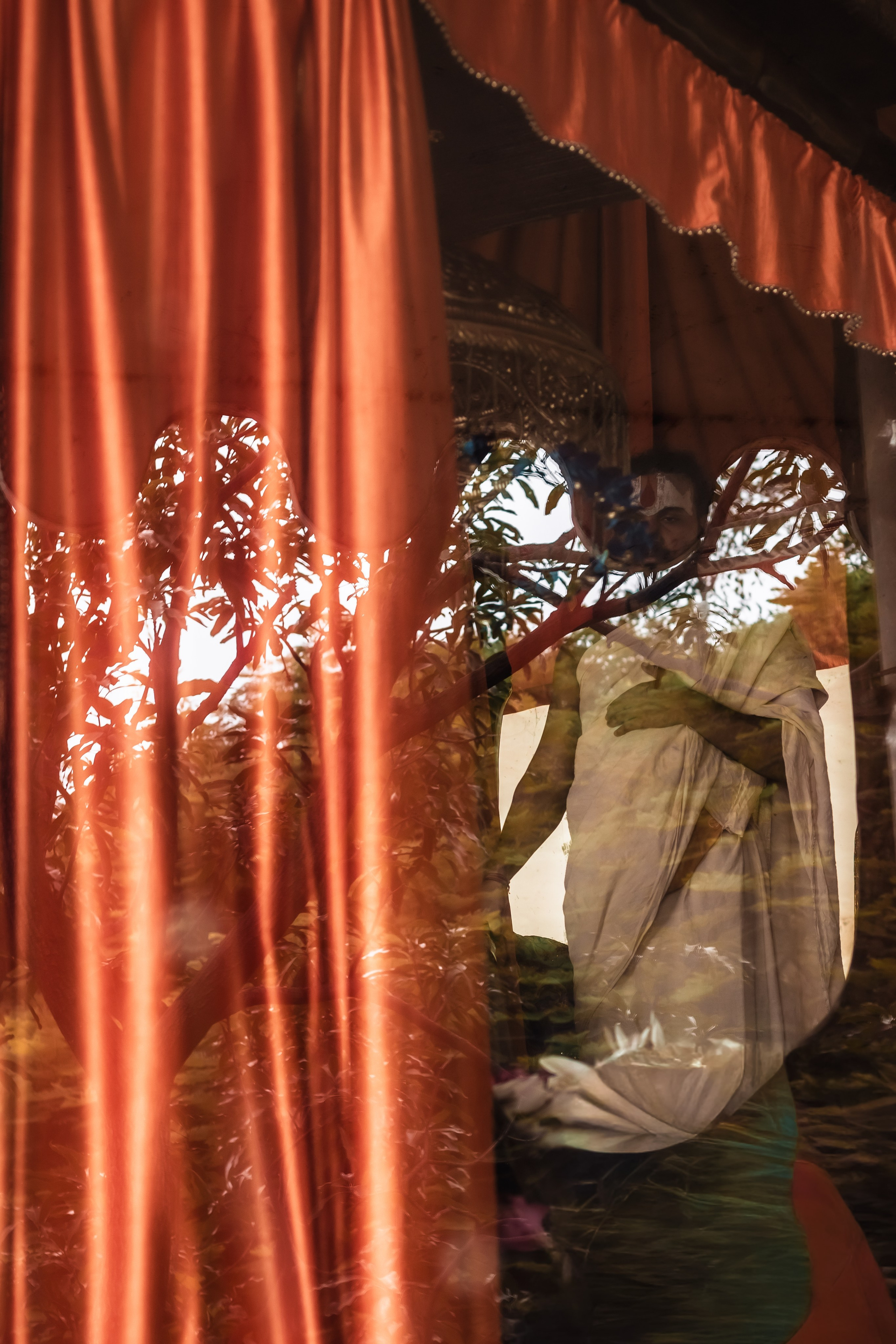 Abhisheka Devraha Baba on Sri Devdas ji maharaj bd. Mariam Bagdasaryan