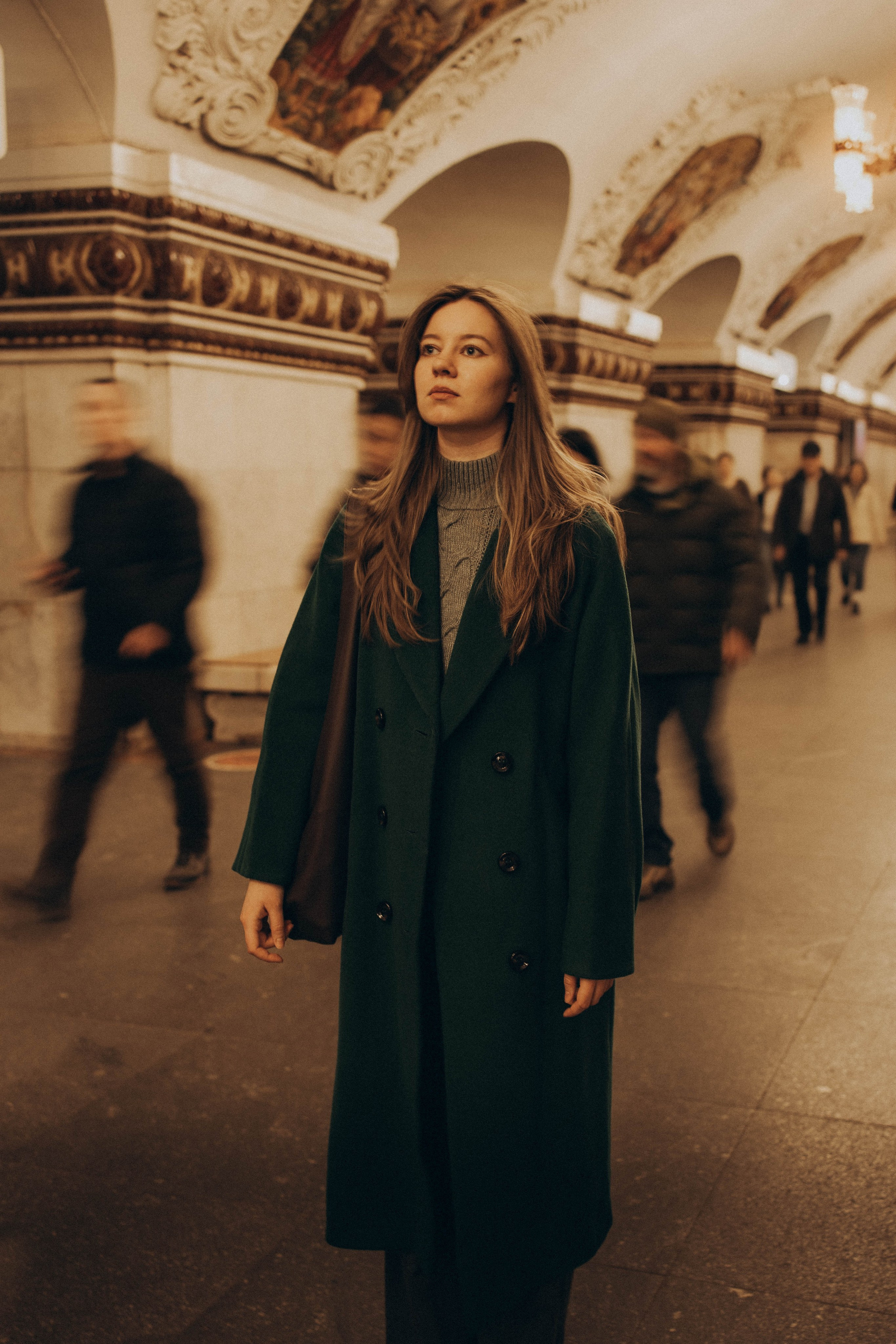 Мария прогулка в центре. Фотограф lifestylе в Москве Пшеничная Анастасия