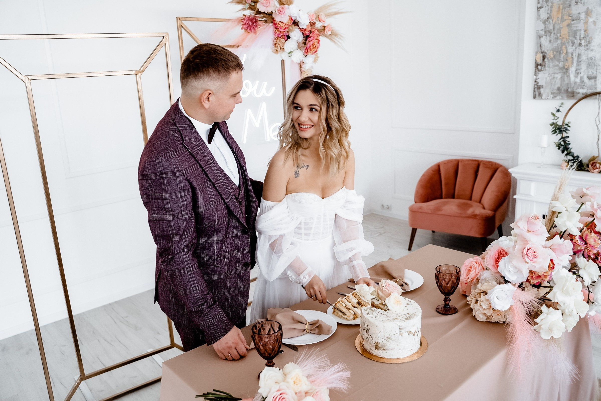 Свадебная фотосессия в студии. Фотограф Екатерина в городе Новороссийск