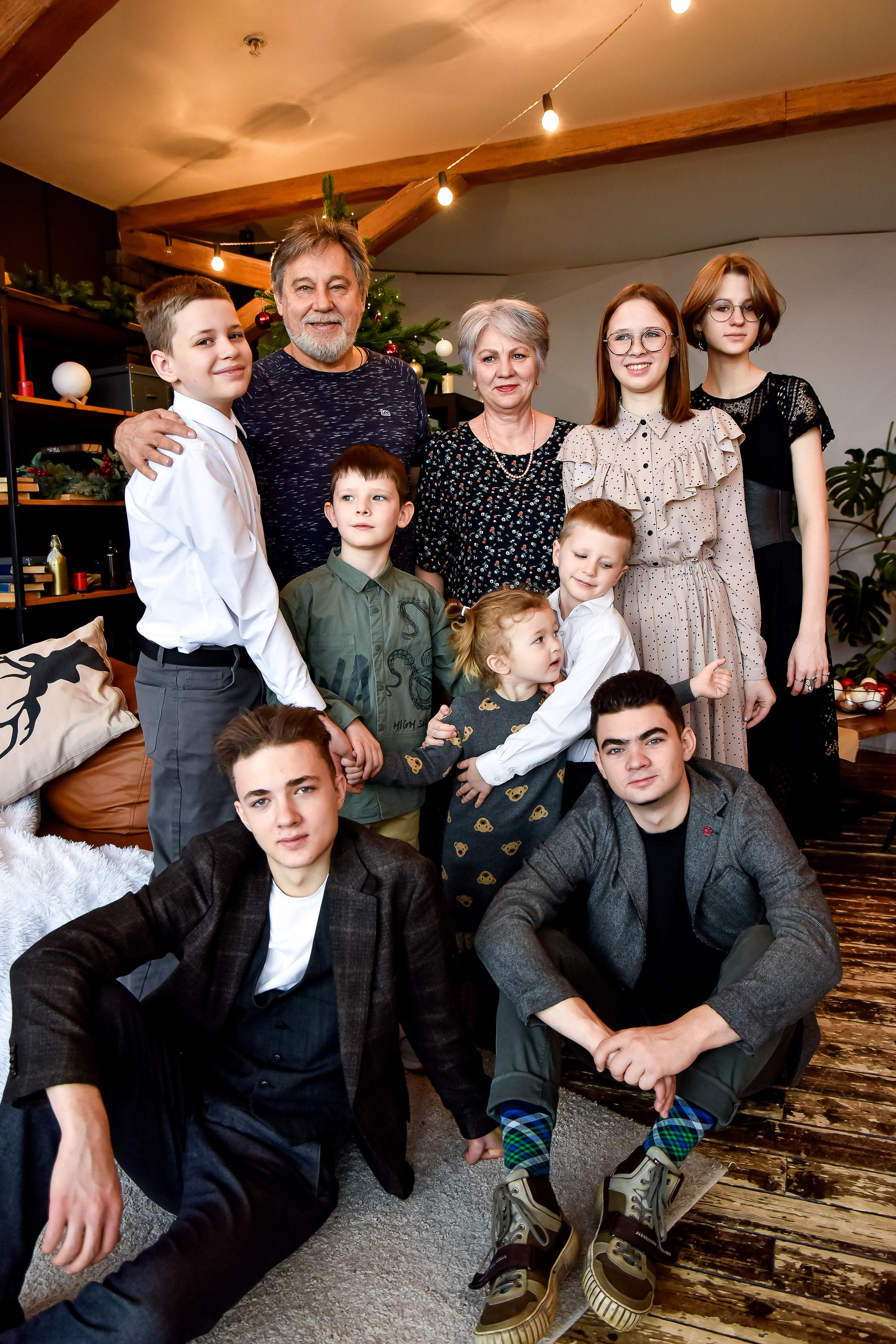 Большая семья