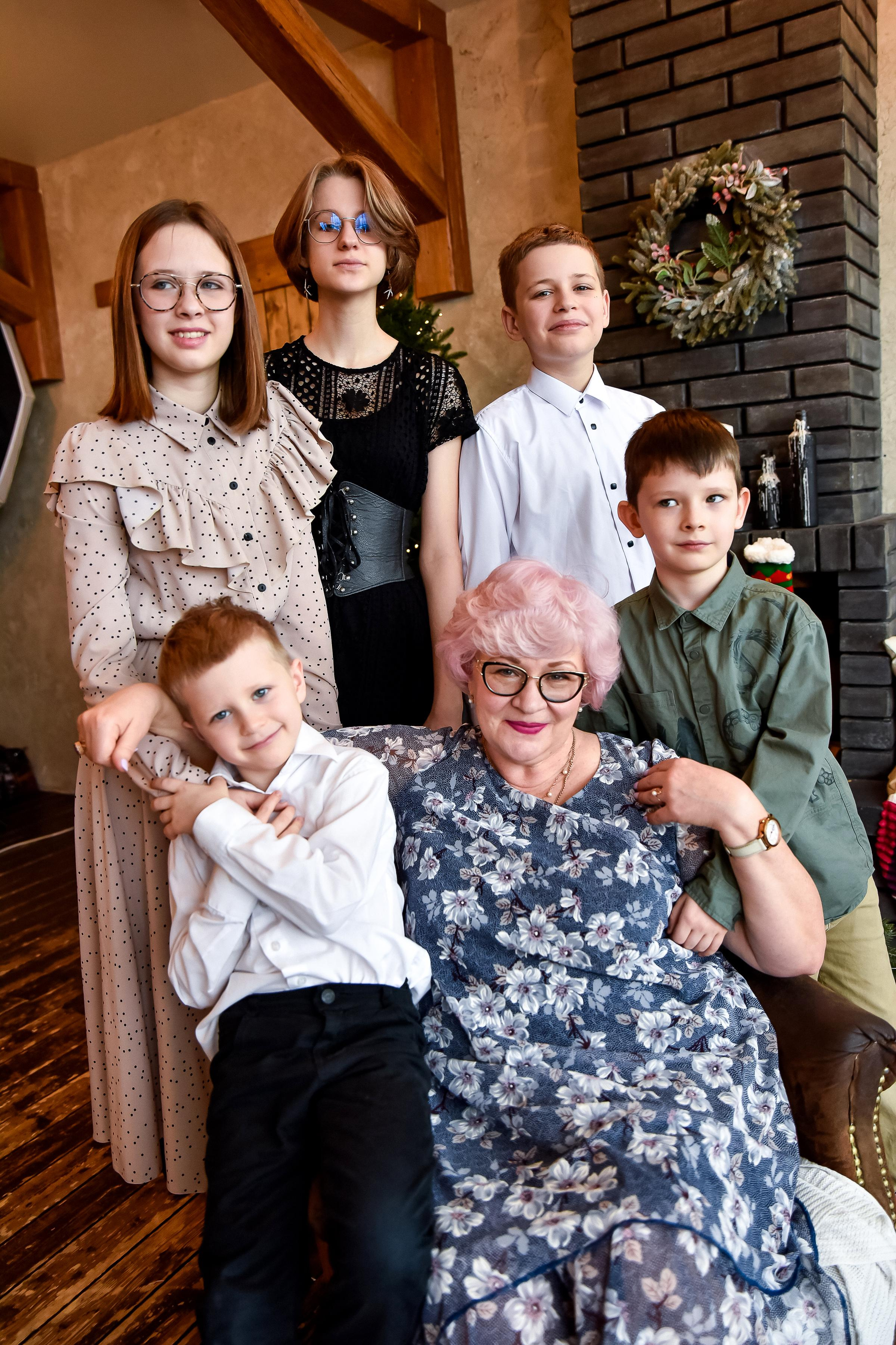 Большая семья