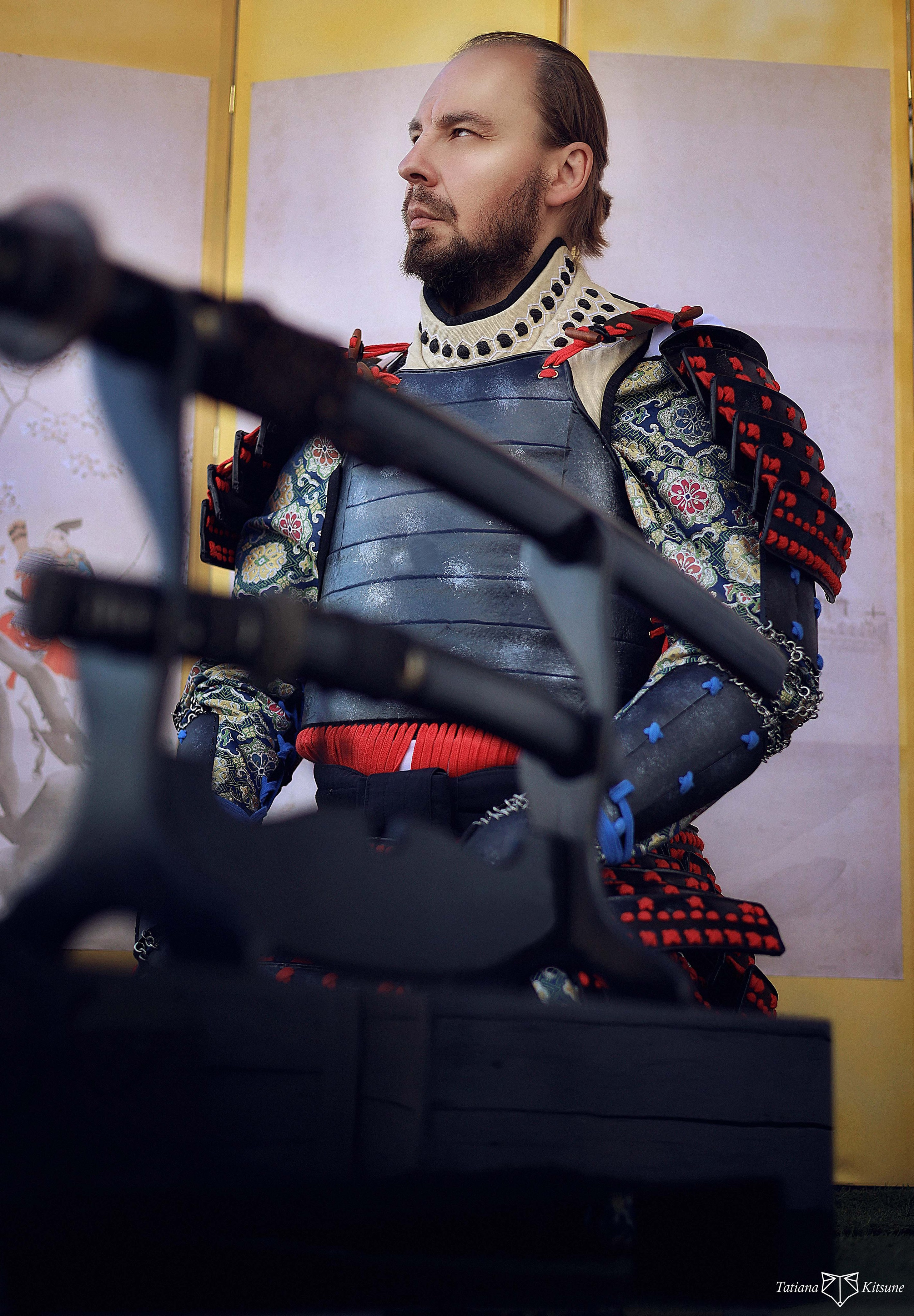 японские доспехи , фотосессия в японских доспехах , японские доспехи на прокат, японский меч , японский меч на прокат 