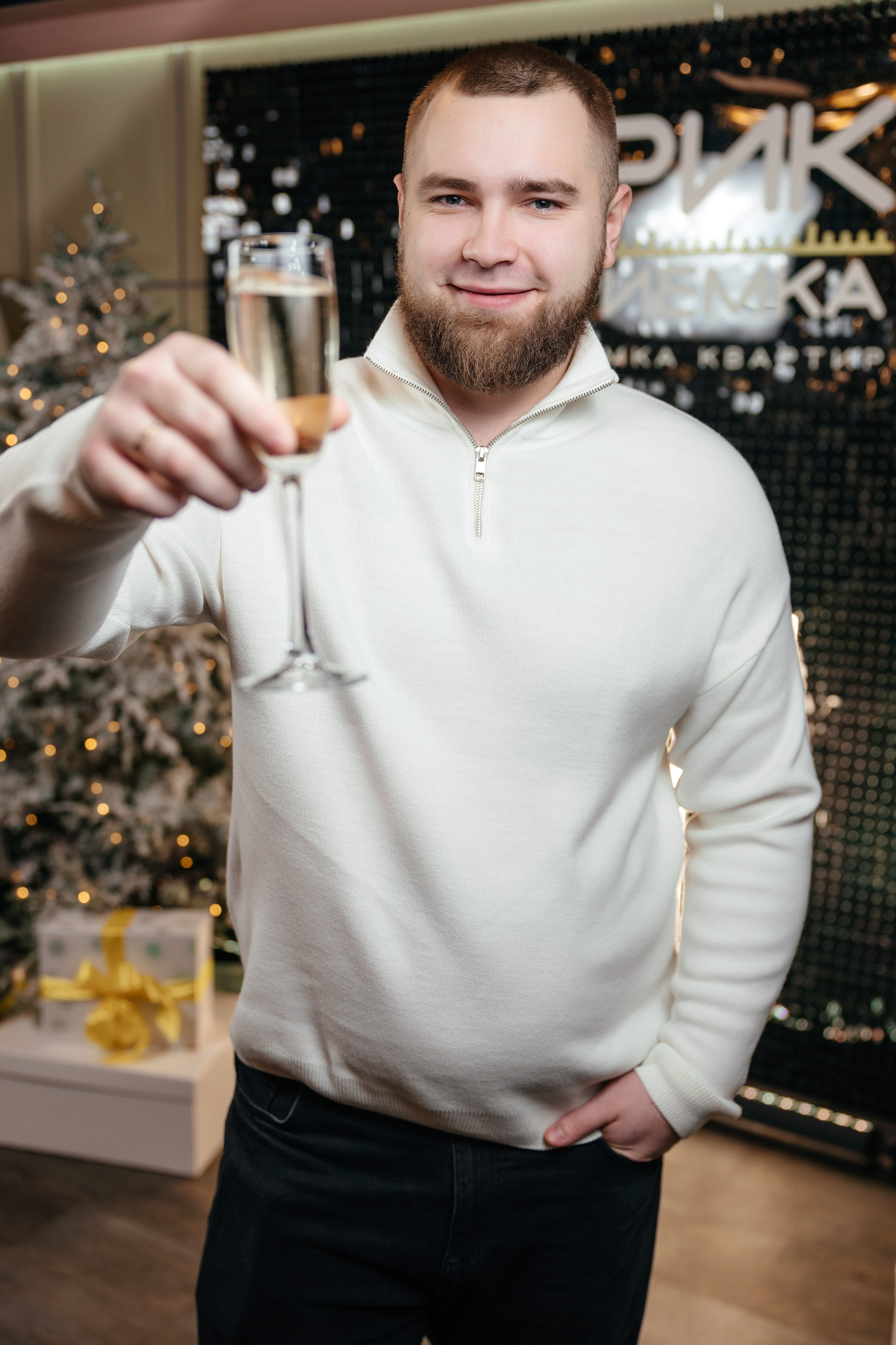 Новогодний корпоратив Брик приемка. Фотограф для бизнеса Константин Брусницын в Екатеринбурге