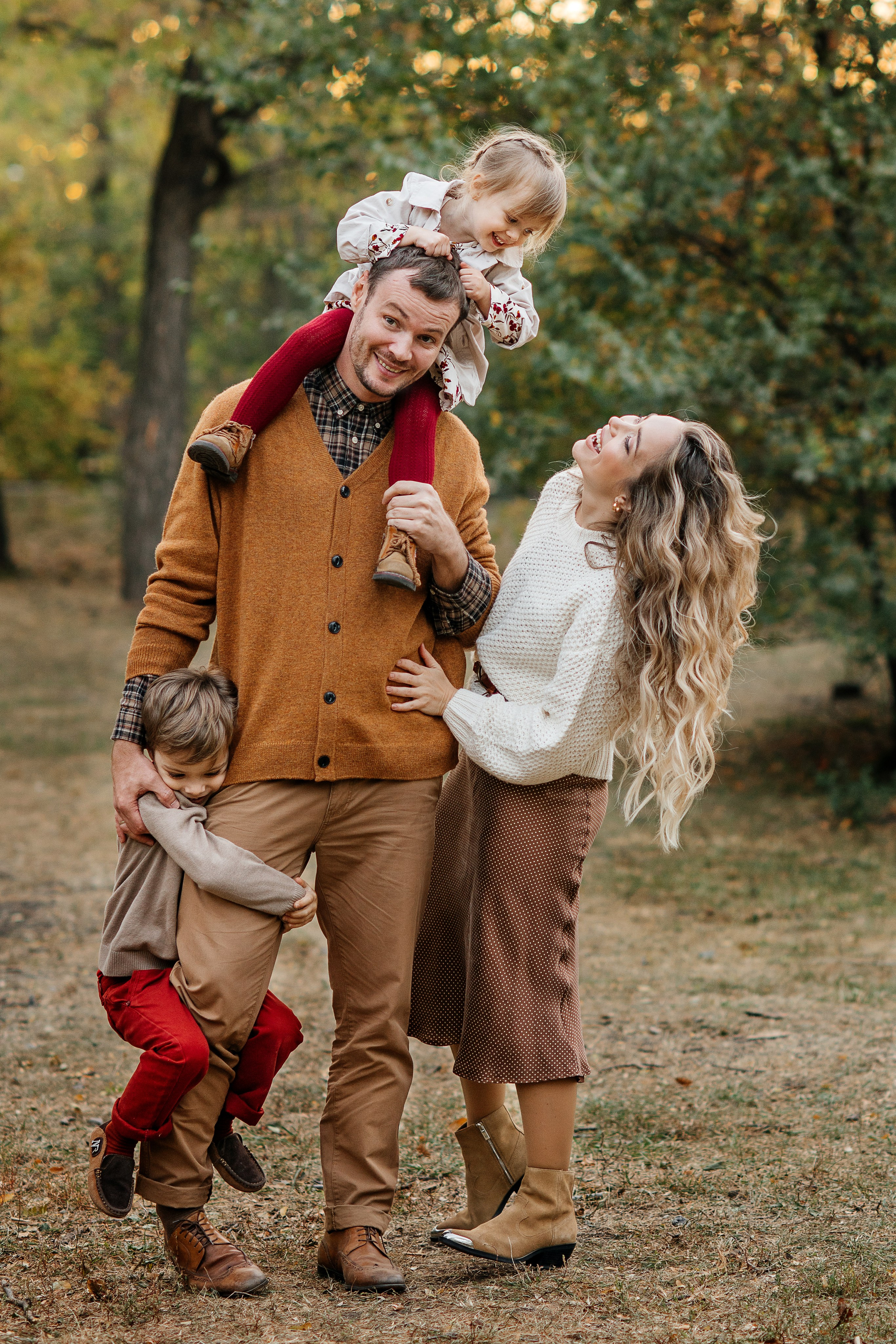 Осенняя прогулка семьи. Свадебный и семейный фотограф Надежда Соловьева