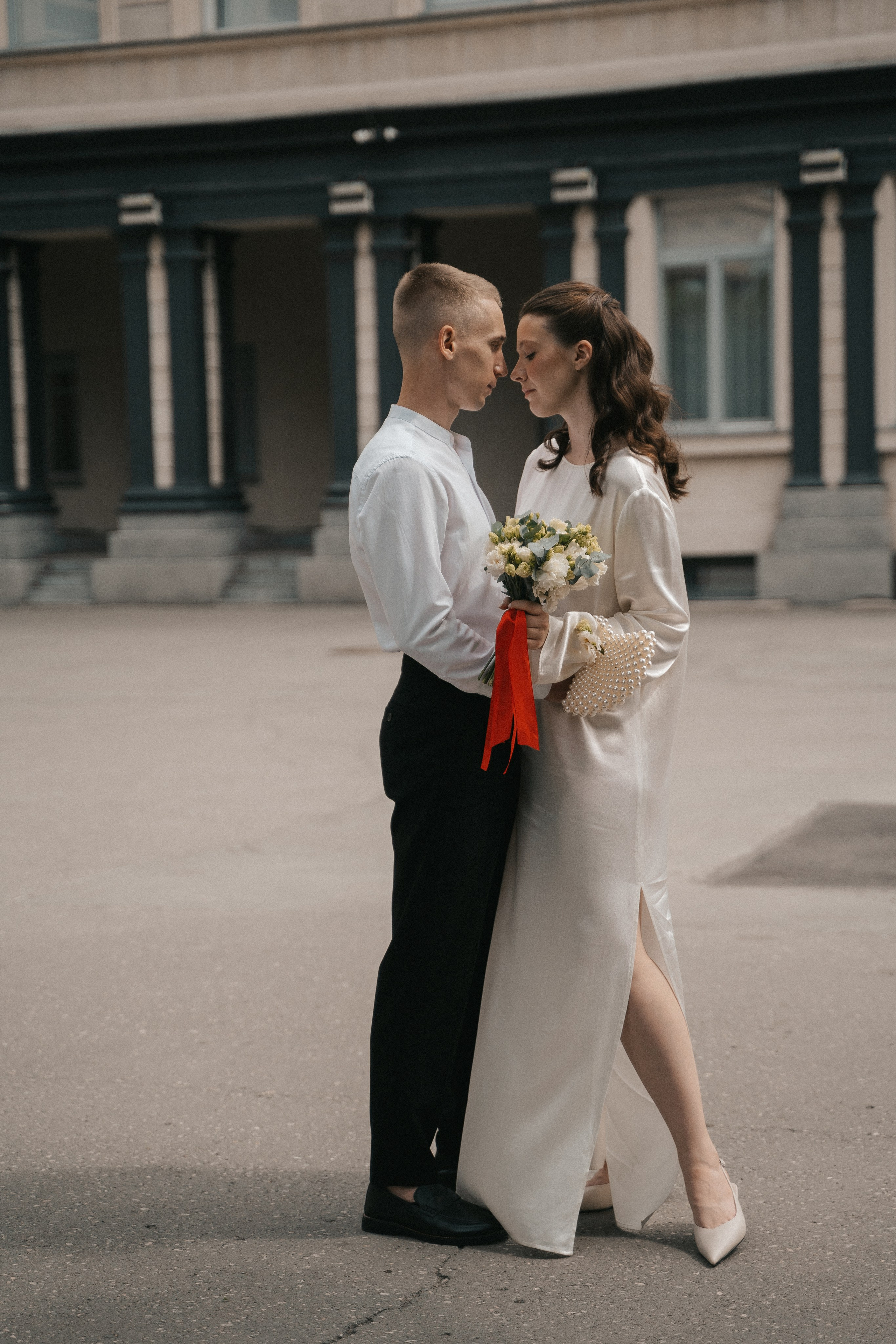 Никита и Аня в городе. Семейный, портретный фотограф Новосибирск. Оля Адова