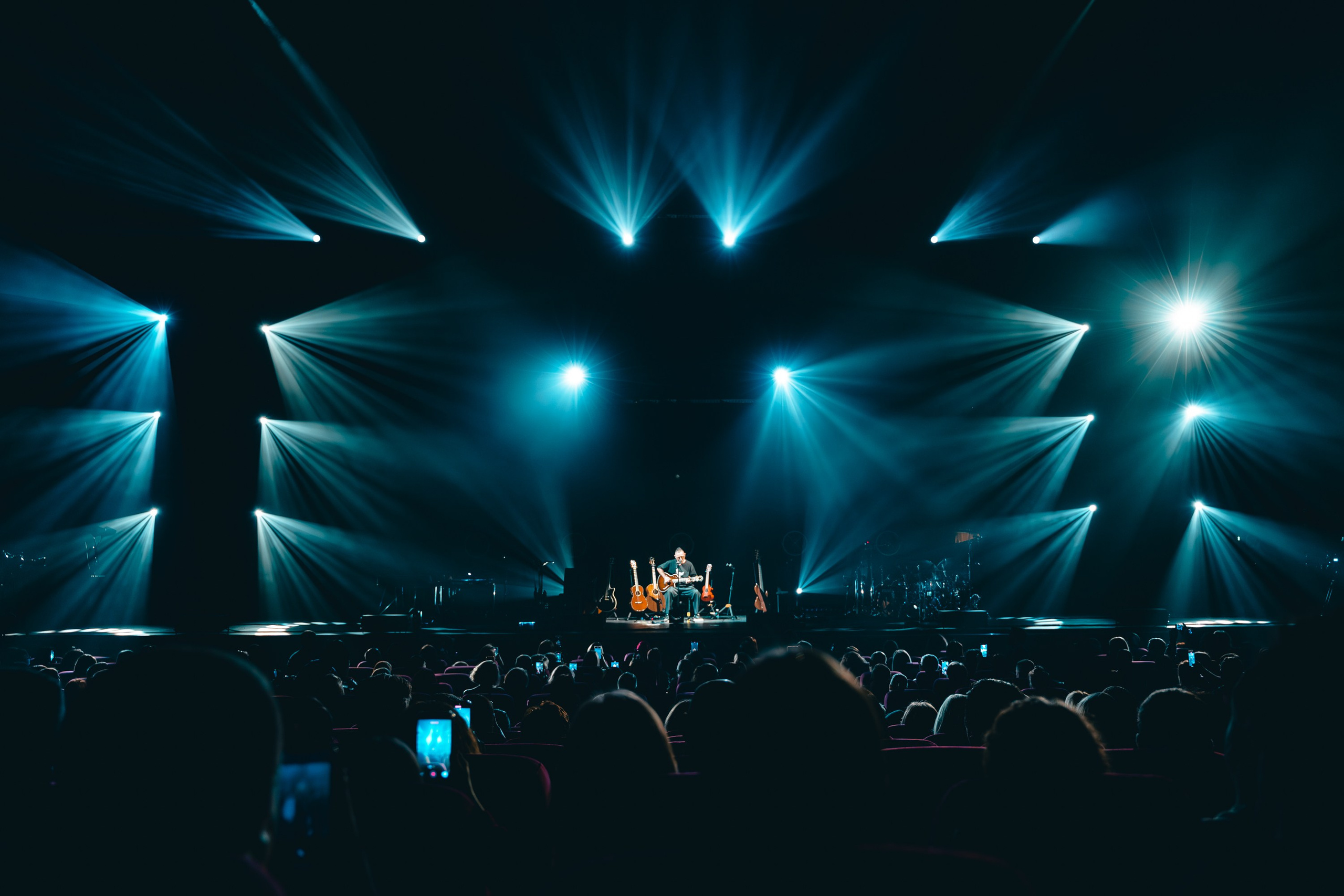 Звери. Магия музыки в кадре: Концертная Фотография