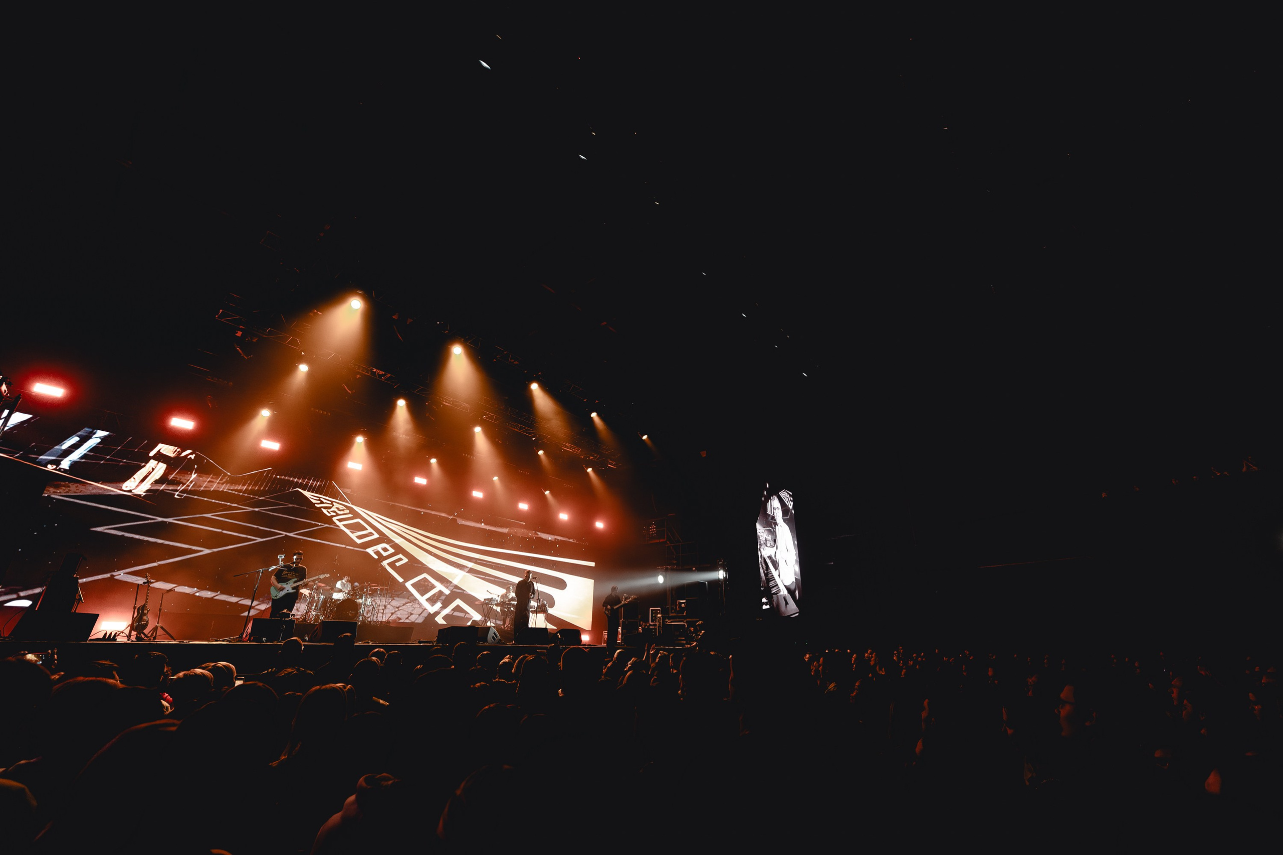 Танцы Минус. Магия музыки в кадре: Концертная Фотография