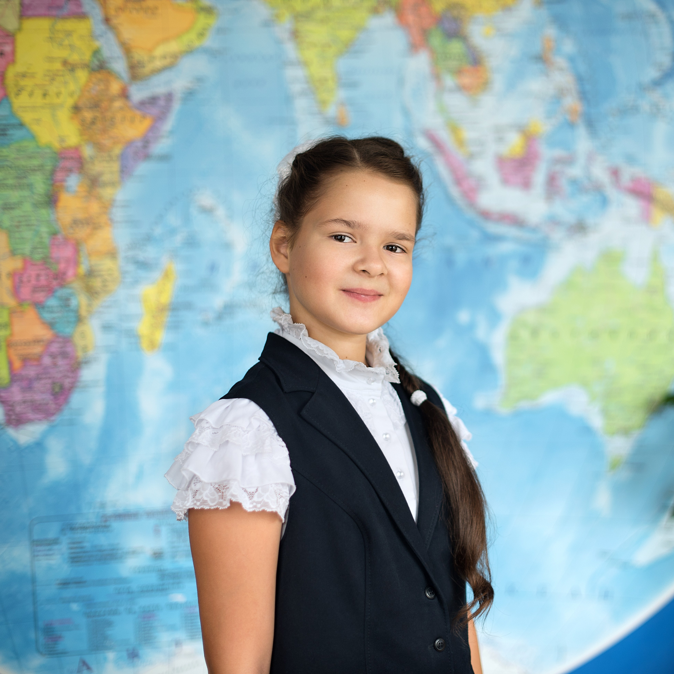 Пример съемки для выпускного альбома с наполнением «стандарт». Выпускные альбомы для школ и детских садов в Иваново