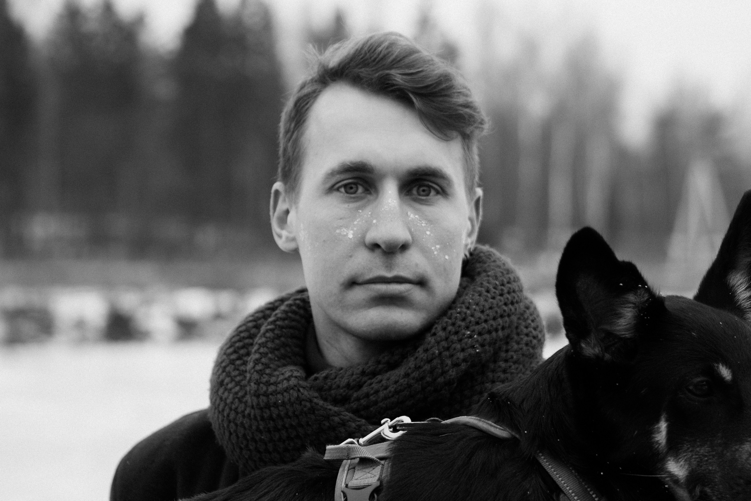 A cinematic tale of true love and unbreakable friendship between a man and a dog. Portrait, family and pet photographer in Cyprus, Ksenia Bourdelle