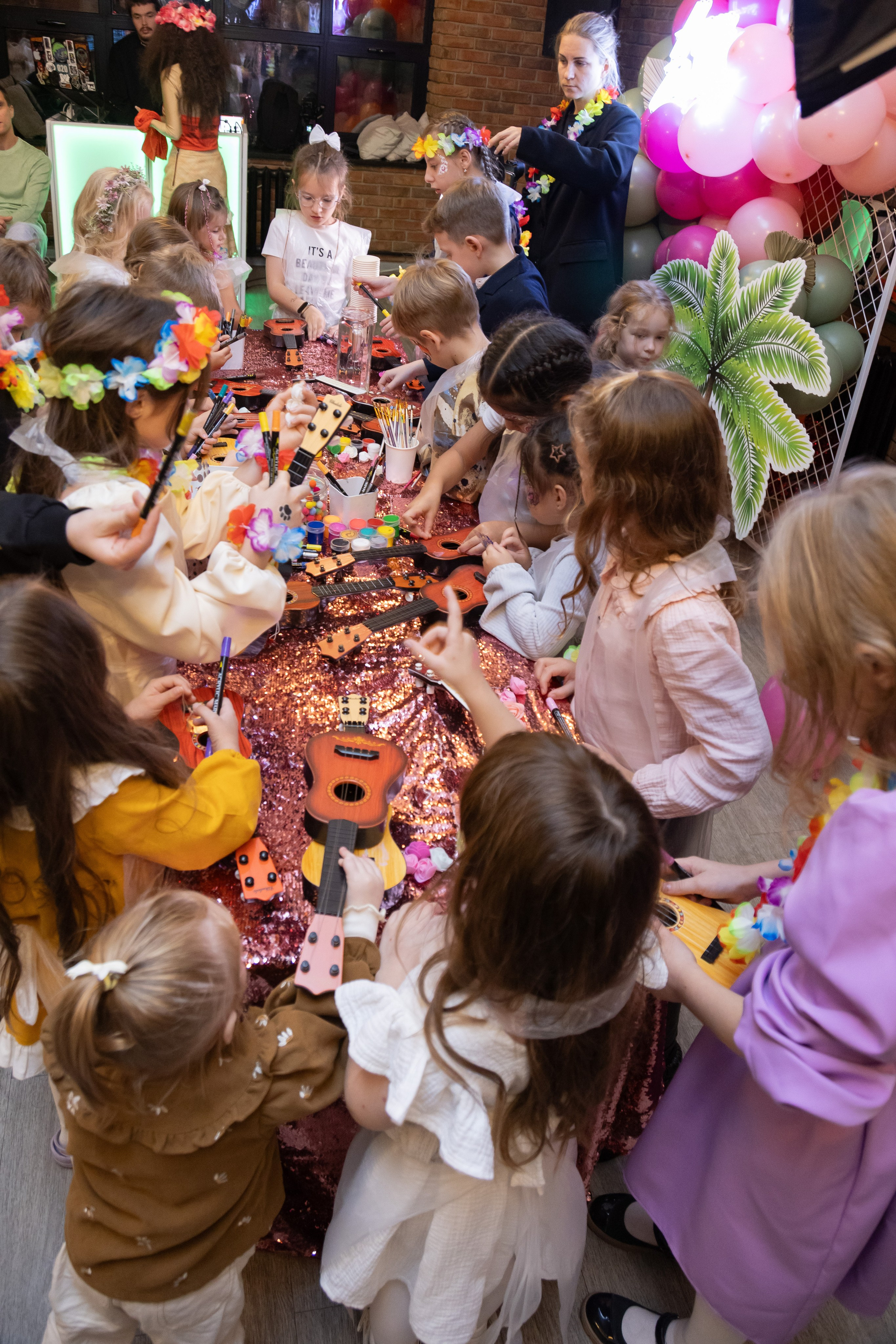 День Рожденья Оливия 7 лет. Портретный Студийный и уличный фотограф Москва. Индивидуальные, Семейные, Беременность, Будуар, Каталог, контент съемки для блога и бизнеса