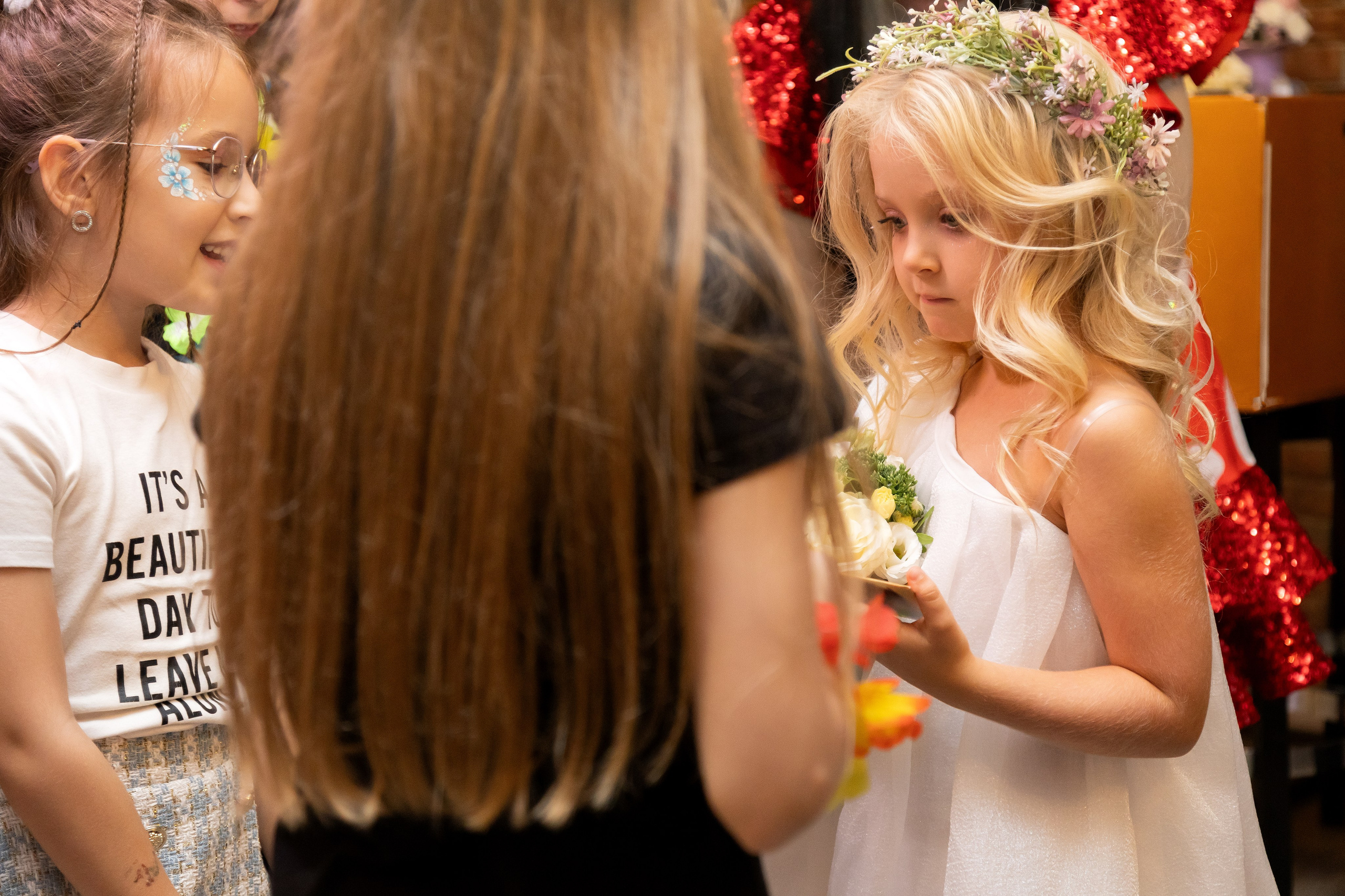 День Рожденья Оливия 7 лет. Портретный Студийный и уличный фотограф Москва. Индивидуальные, Семейные, Беременность, Будуар, Каталог, контент съемки для блога и бизнеса
