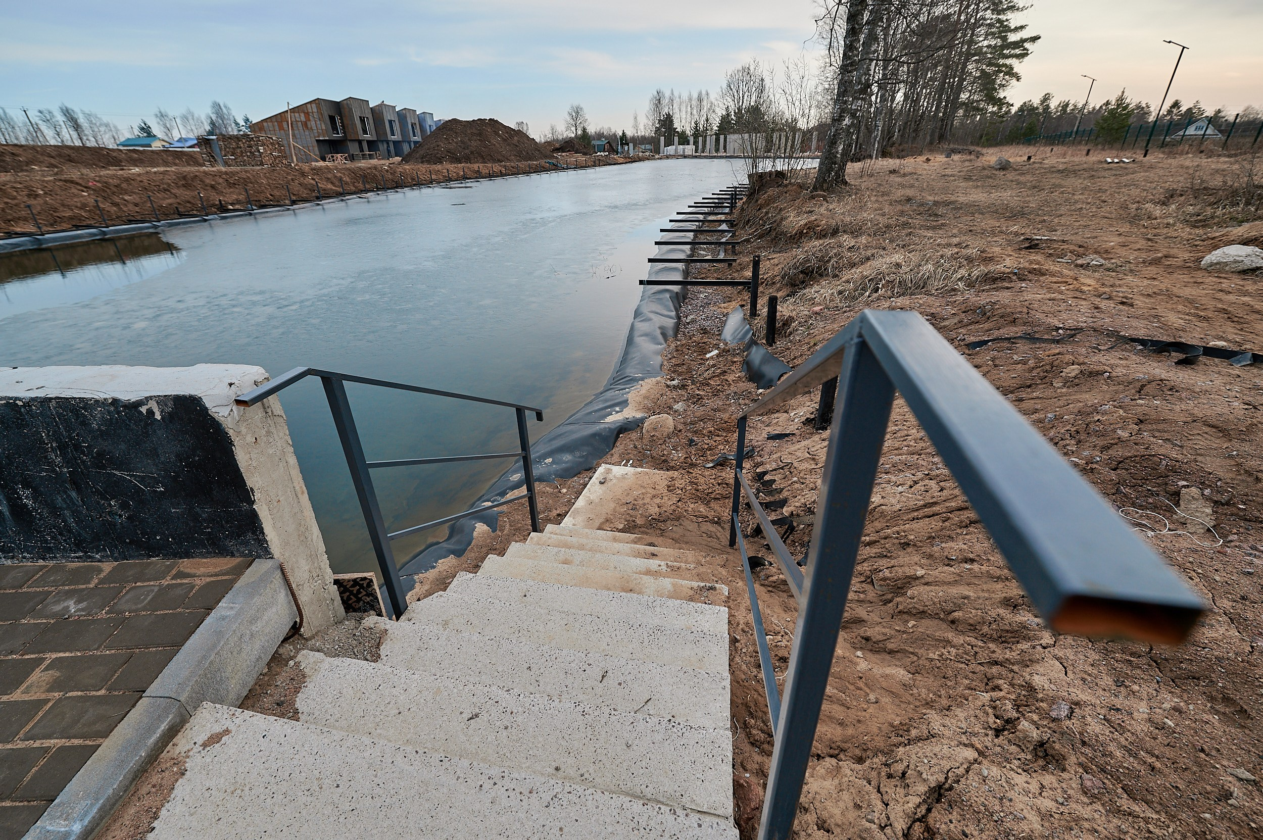 Строительсво Hugge Life Country Club