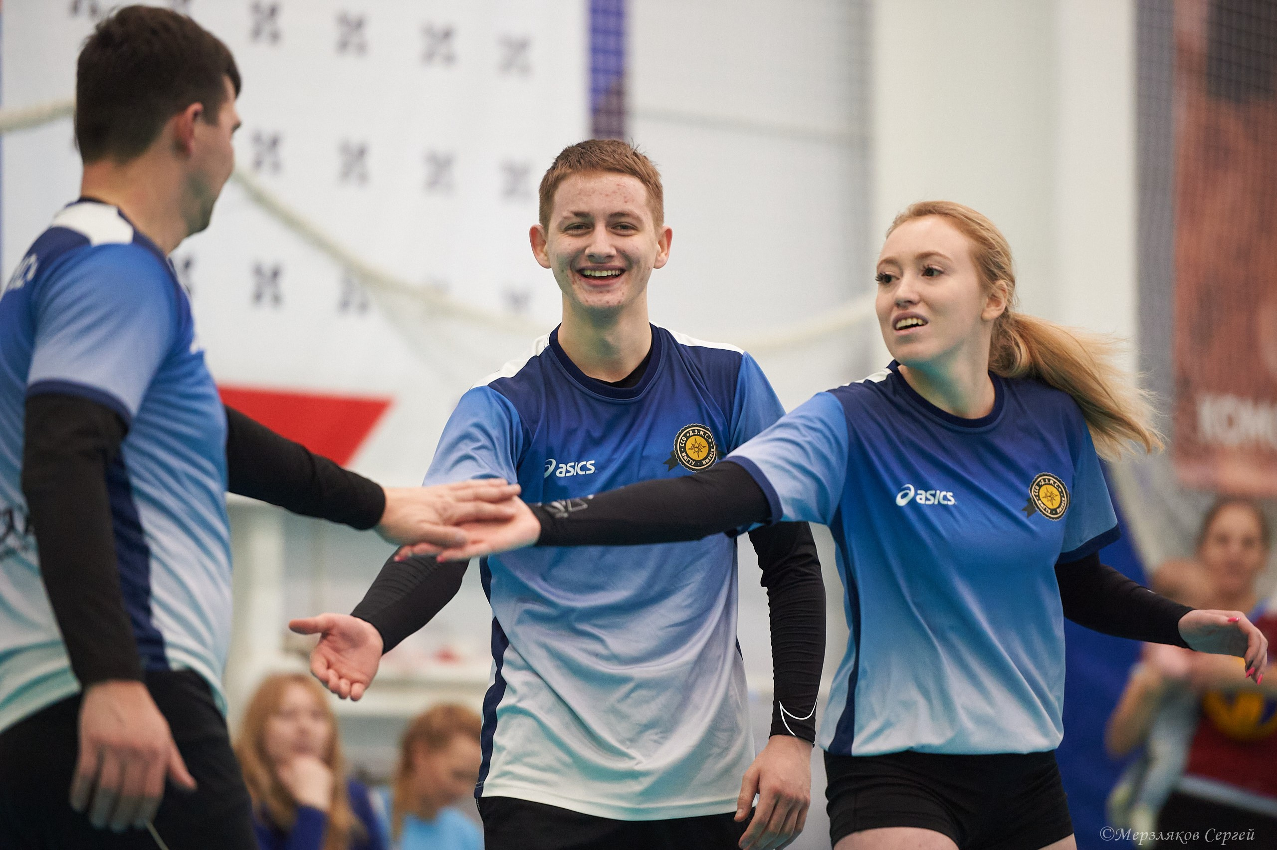 Новогодний волейбольный турнир. Ижевск. 16.12.23. Спортивный репортажный фотограф в Ижевске Сергей Мерзляков