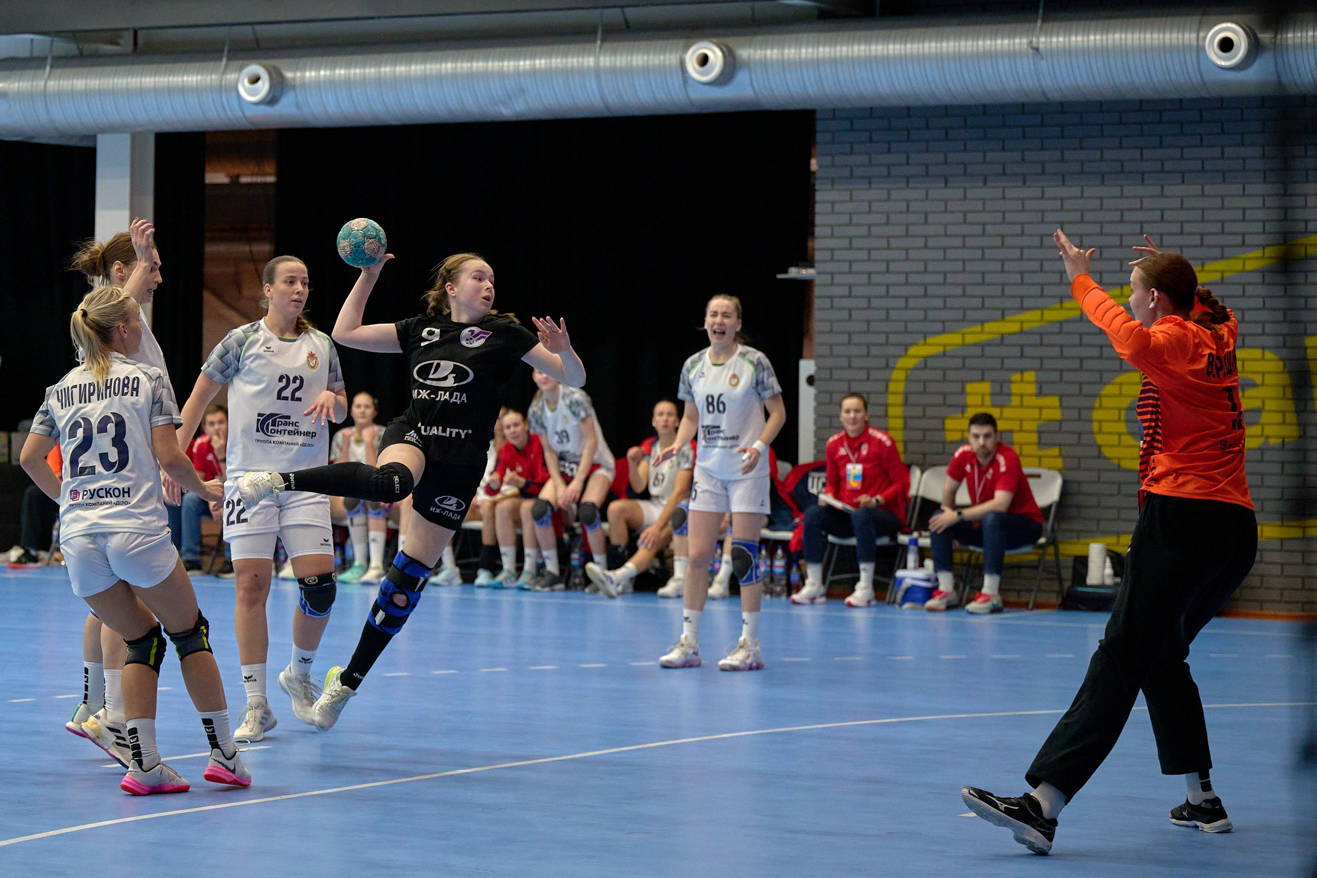 Гандбол. OLIMPBET Суперлига. «Университет» — «ЦСКА». Спортивный репортажный фотограф в Ижевске Сергей Мерзляков